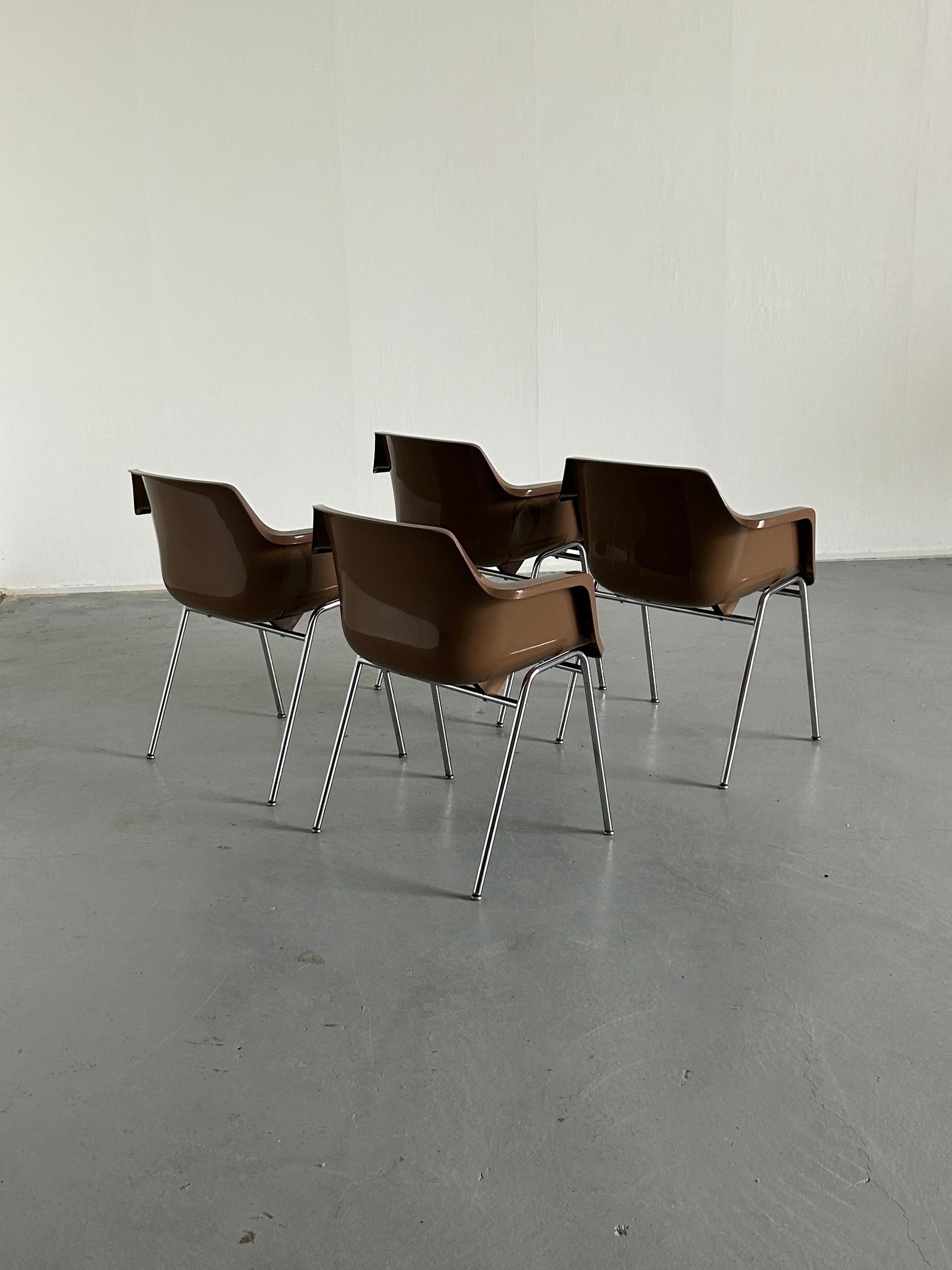 1 of 4 Vintage Mid-Century Shell Plastic Dining Chairs in style of Eames Shell  For Sale 4