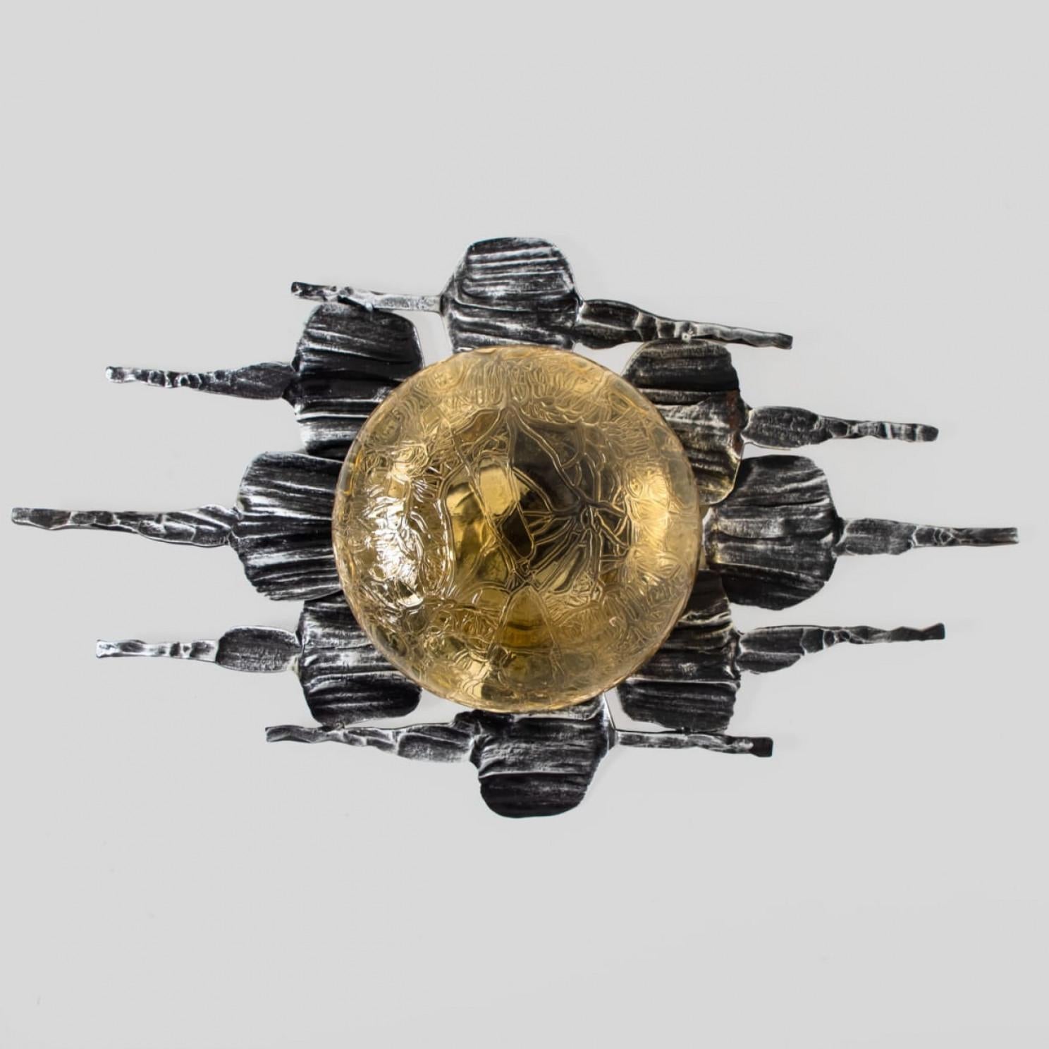Brutalisme 1 de 5 montures encastrées en verre en fer jaune brutaliste de Holm Sorensen en vente