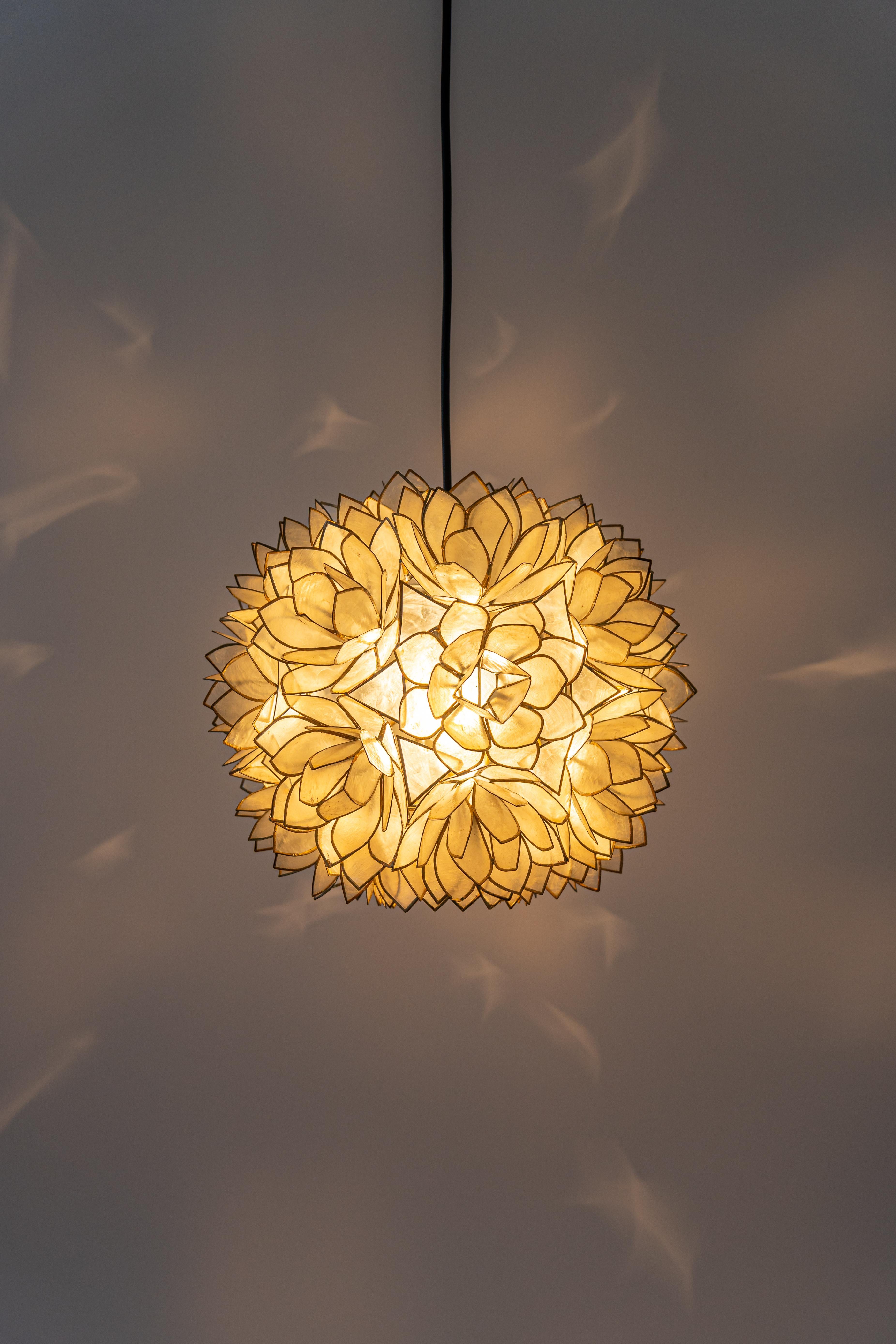 1 of 5 Capiz Shell Lotus Ball Chandelier Pendant Light Germany, 1960s In Good Condition For Sale In Aachen, NRW