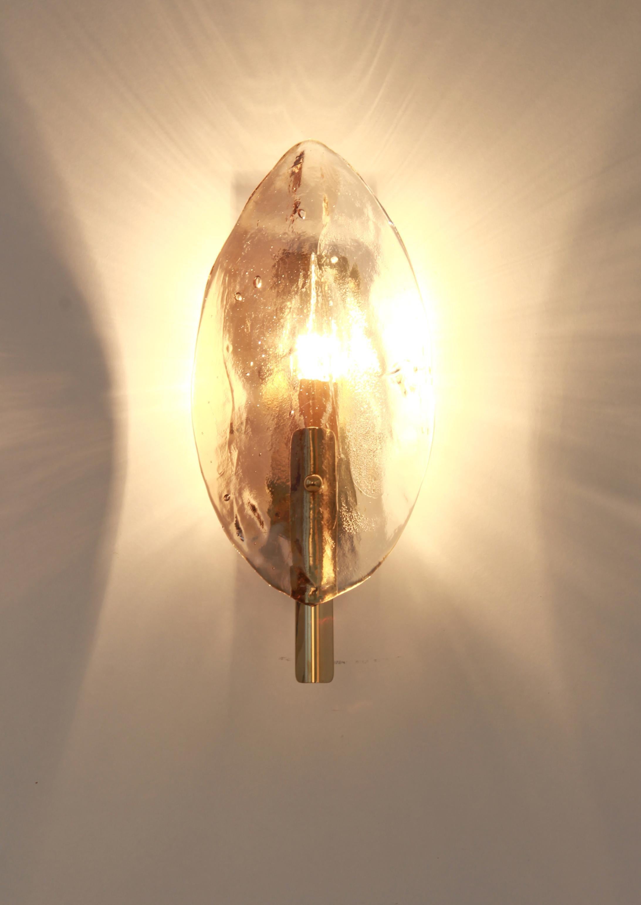 Austriaco 1 of 5 Luci a parete a forma di sconces in vetro di Carlo Nason per Kalmar Ficus, Austria, anni '70 in vendita