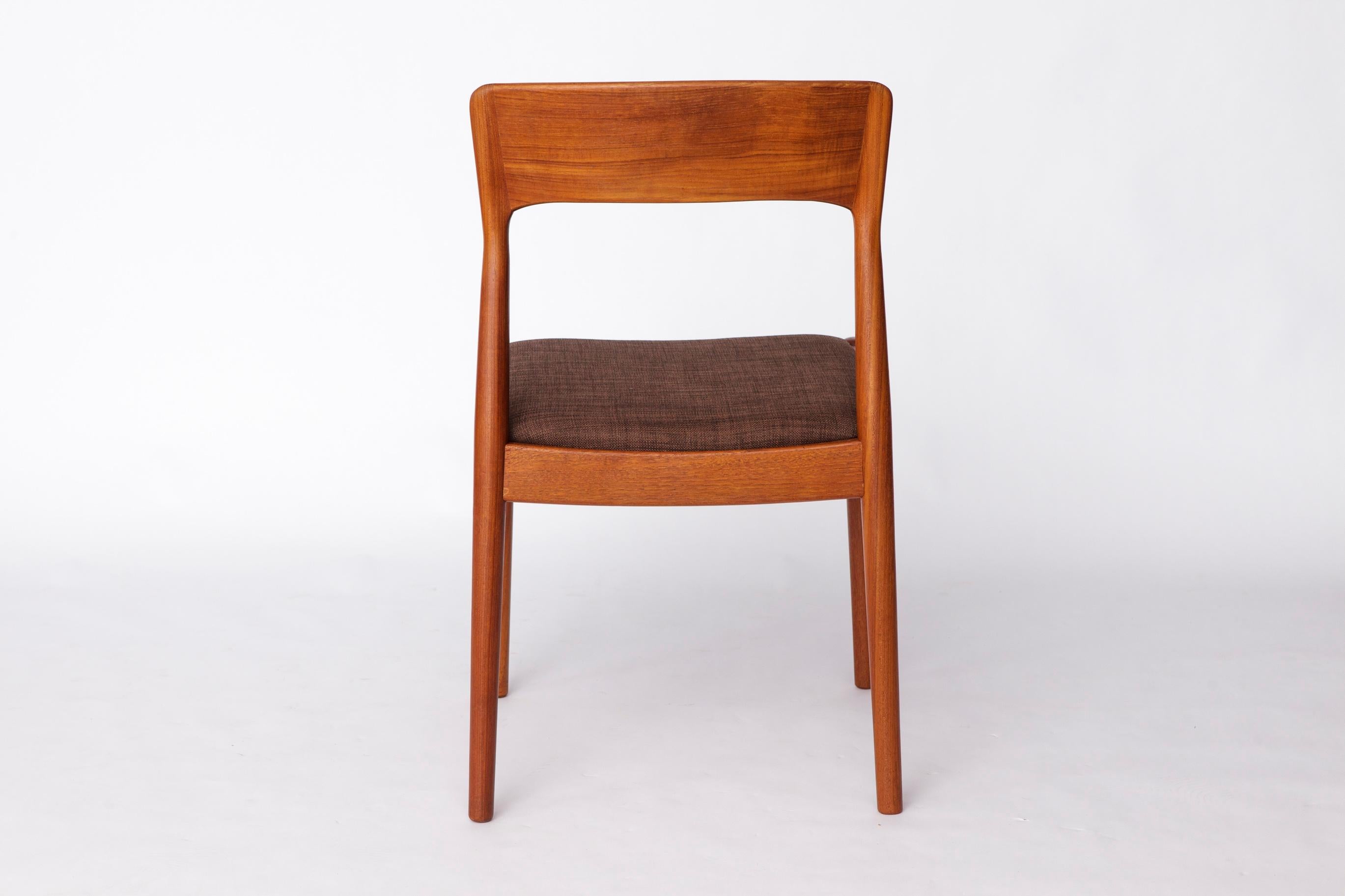 1 de 5 Sillas de comedor de teca Henning Kjærnulf para KS Møbler, años 60  Medio siglo danés mediados del siglo XX en venta