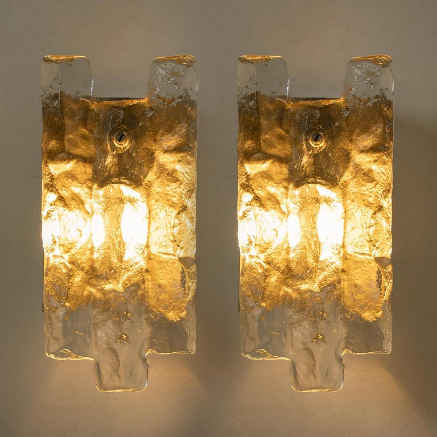 1 of the 2 Sets Kalmar Ice Glass Wall Sconces by J.T. Kalmar, Austria, 1970s For Sale 4