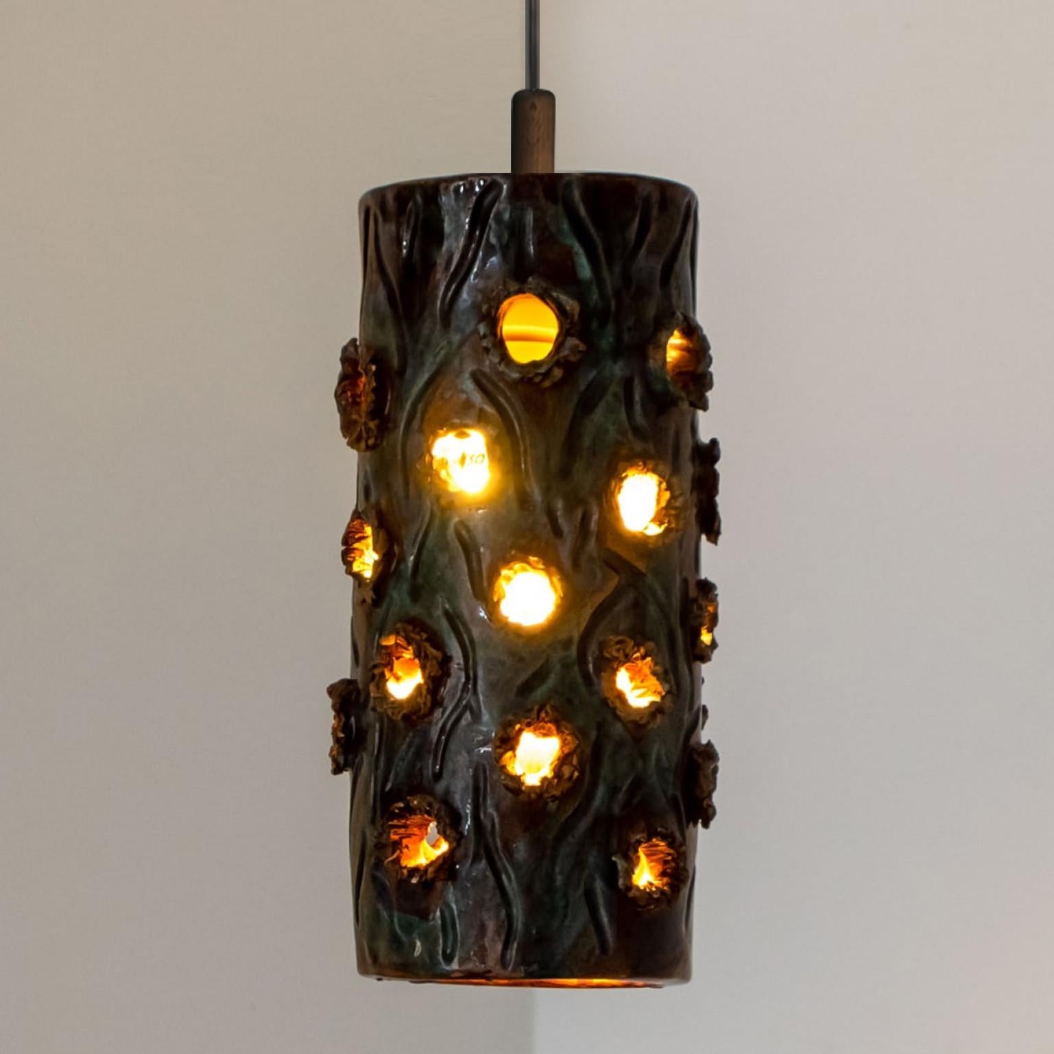 Altro 1 of 5 Lampade a sospensione in ceramica mista, Danimarca, 1970 in vendita