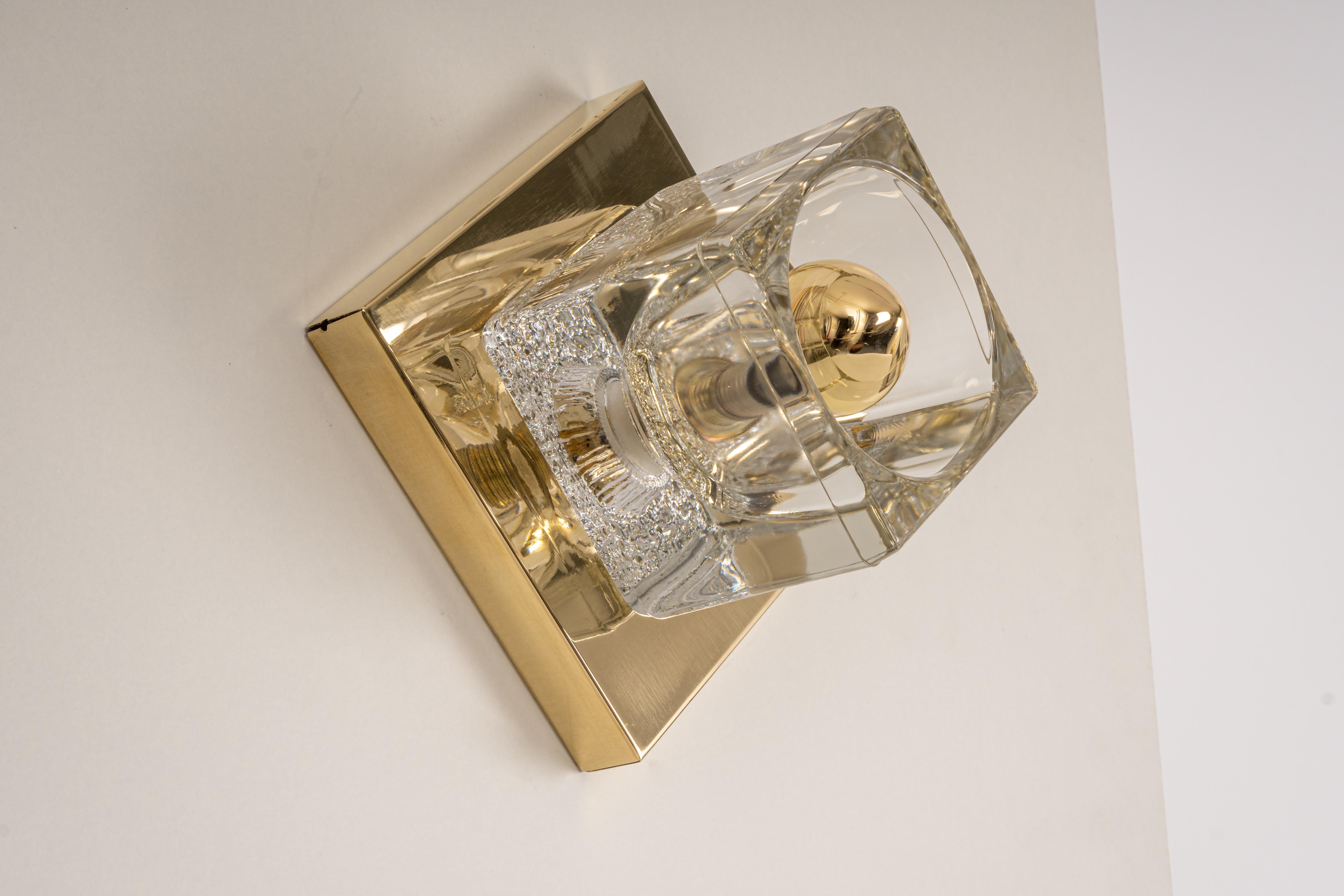 1 of 5 Petite Crystal Glass Brass Wall Sconces by Peill & Putzler, Germany 1970s In Good Condition For Sale In Aachen, NRW