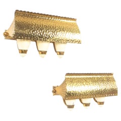 1 of 5 Wall Lights Hammered Brass Attr. Pietro Chiesa, circa 1945