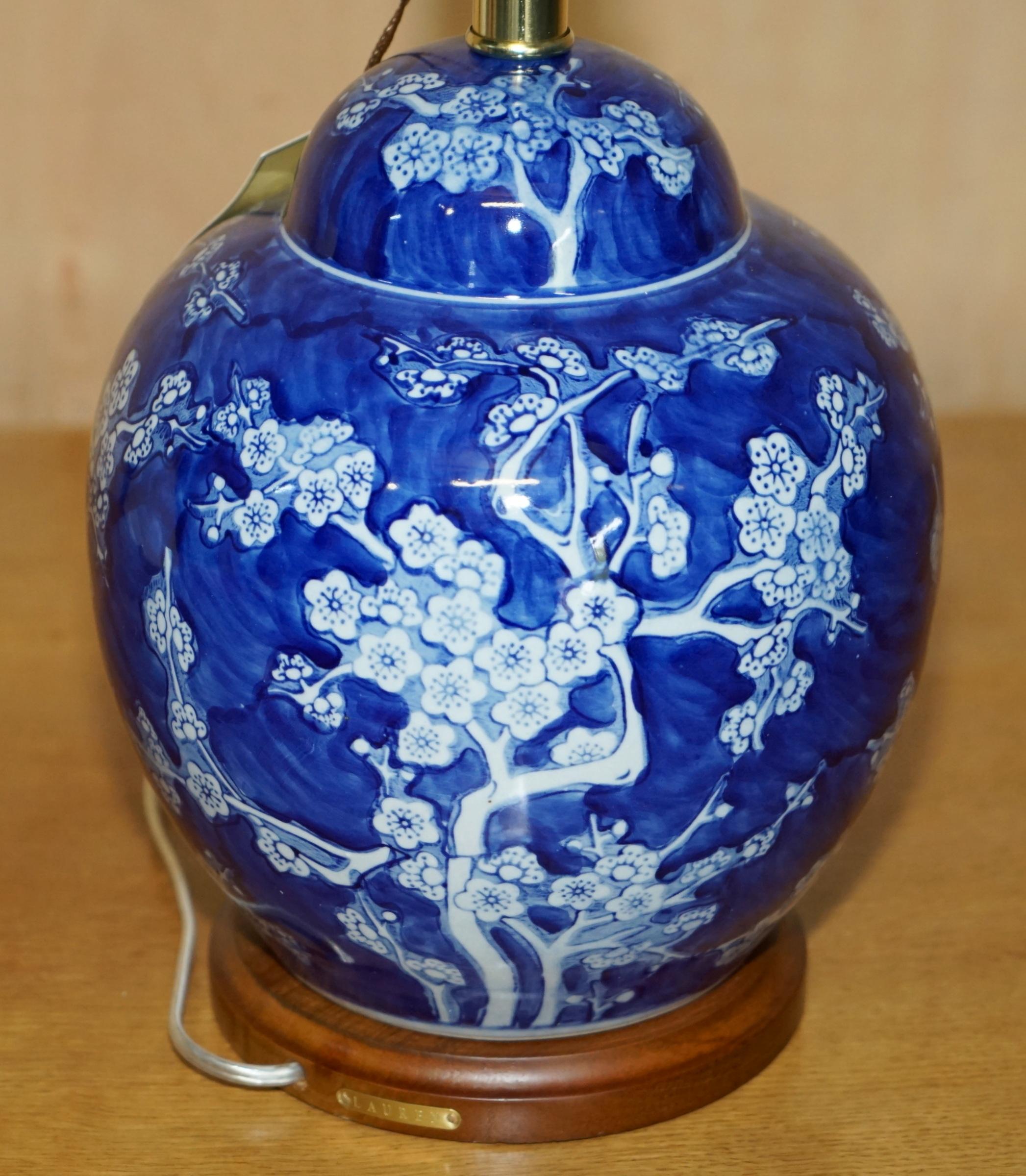 1 OF 6 BRAND NEW BOXED RALPH LAUREN COBALT BLUE & WHITE CHINESE PORCELAIN LAMPs For Sale 8
