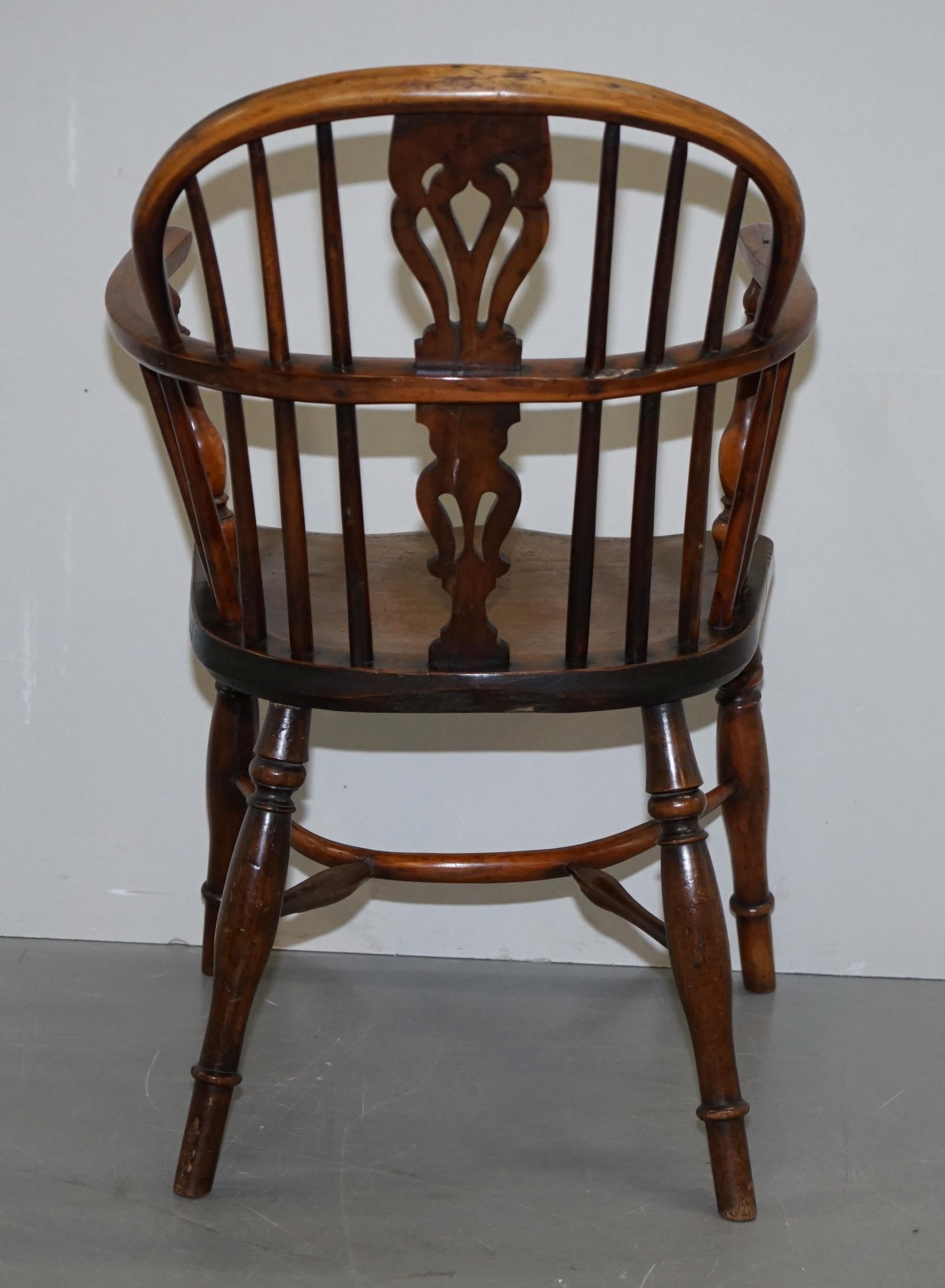 1 of 6 Burr Yew Wood Windsor Armchairs circa 1860 English Countryhouse Furniture For Sale 8