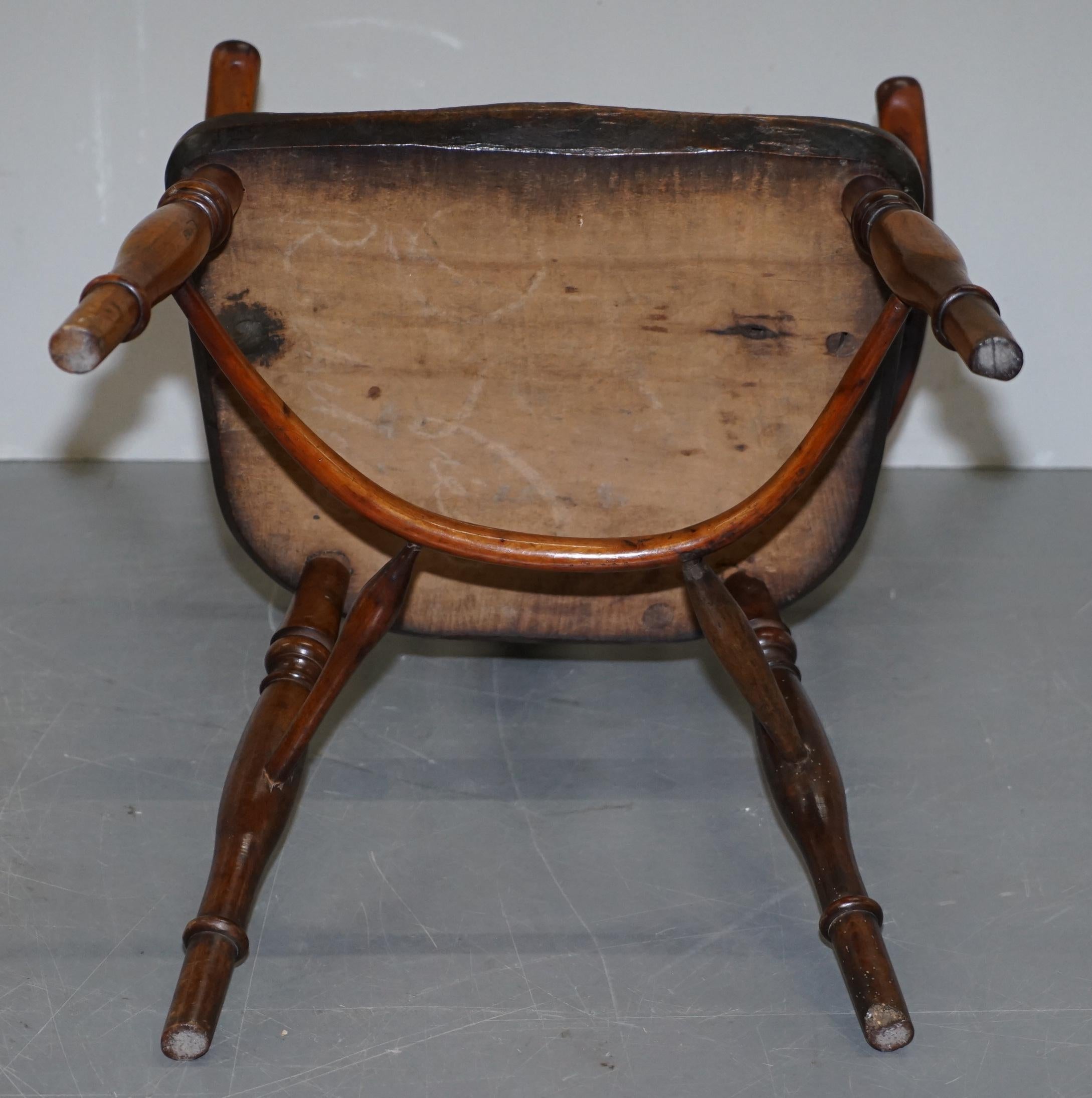 1 of 6 Burr Yew Wood Windsor Armchairs circa 1860 English Countryhouse Furniture For Sale 12