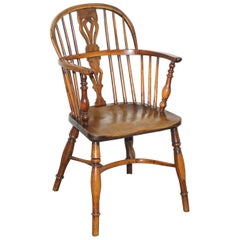 Antique 1 of 6 Burr Yew Wood Windsor Armchairs circa 1860 English Countryhouse Furniture