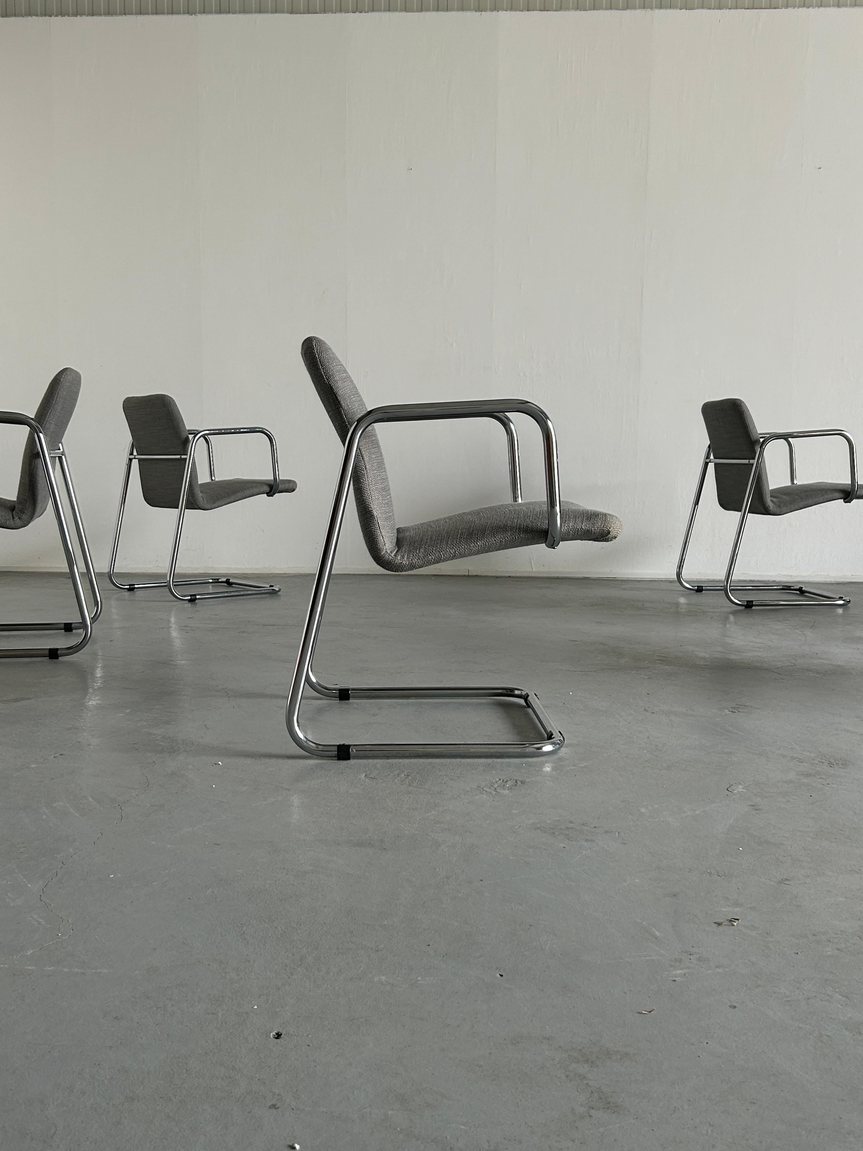 1 of 6 Italian Space Age Chromed Tubular Steel Cantilever Lounge Armchairs, 70s For Sale 4