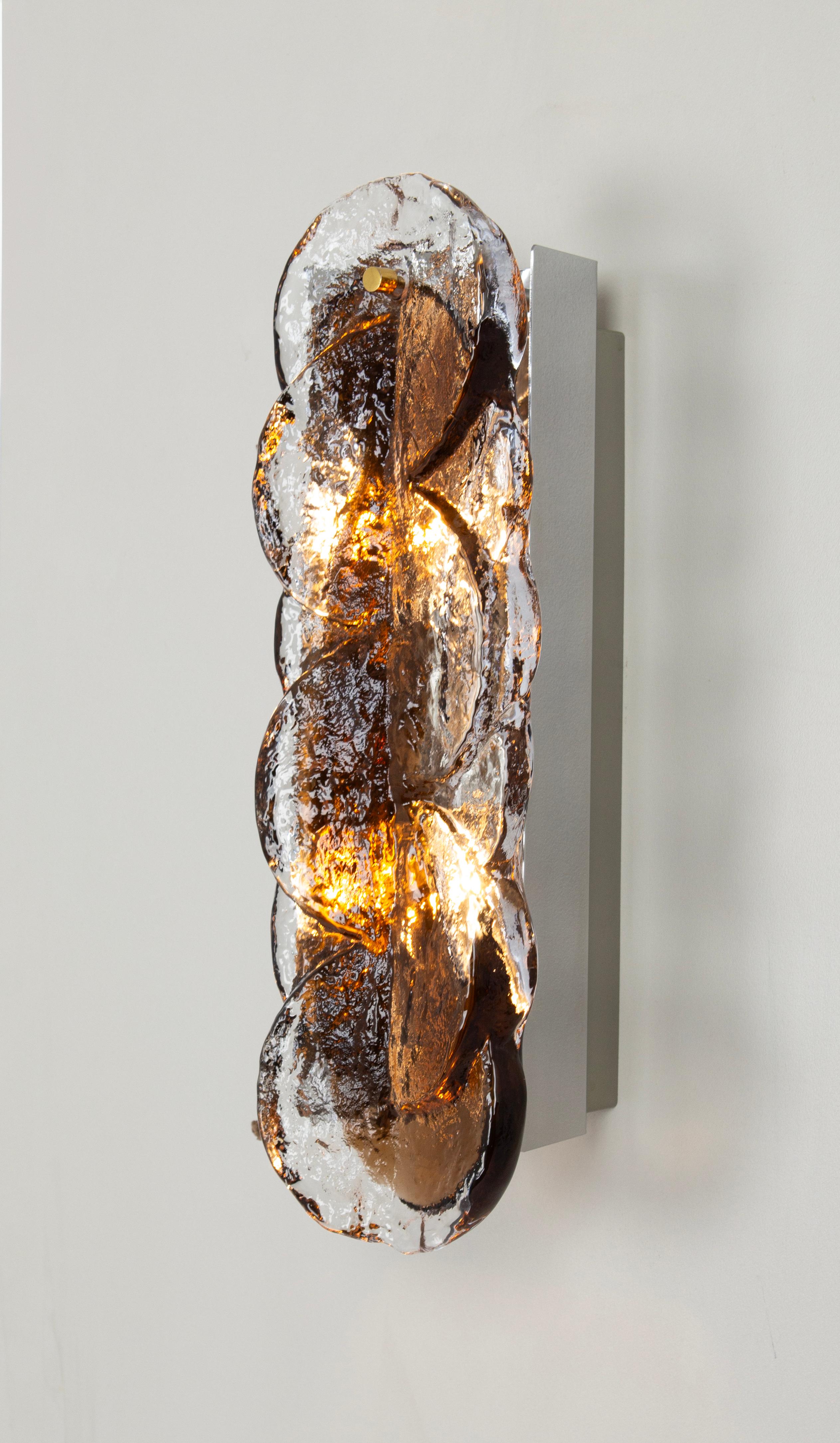 Vetro di Murano 1 di 6 grandi lampade a parete Kalmar Murano Glass Sconces Citrus, Austria, anni '60 in vendita