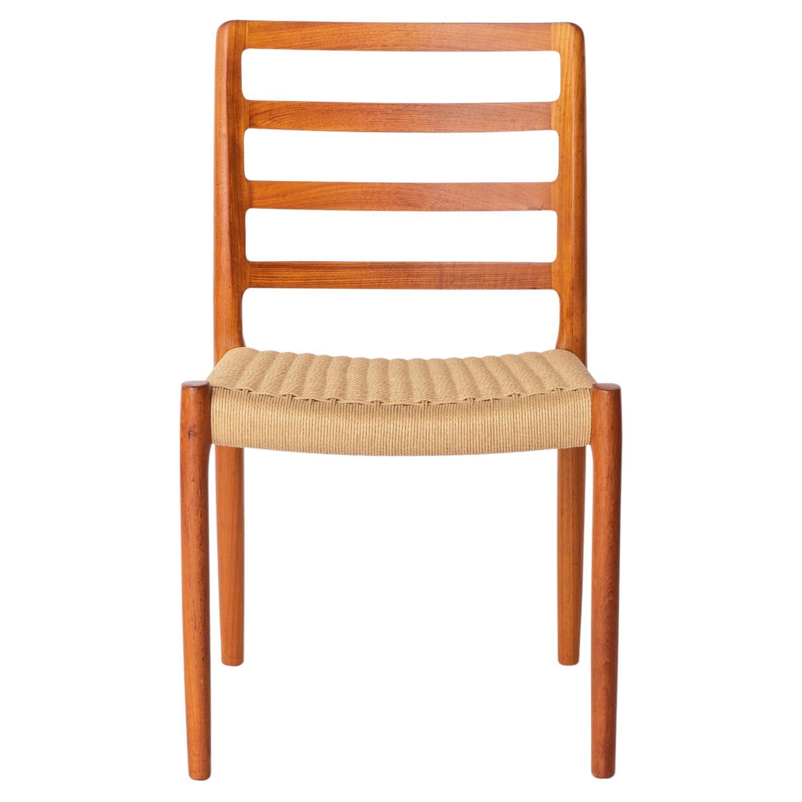 1 of 6 Sedia Niels Møller Model 85 in Teak con Corde Danesi, anni '80, Danimarca