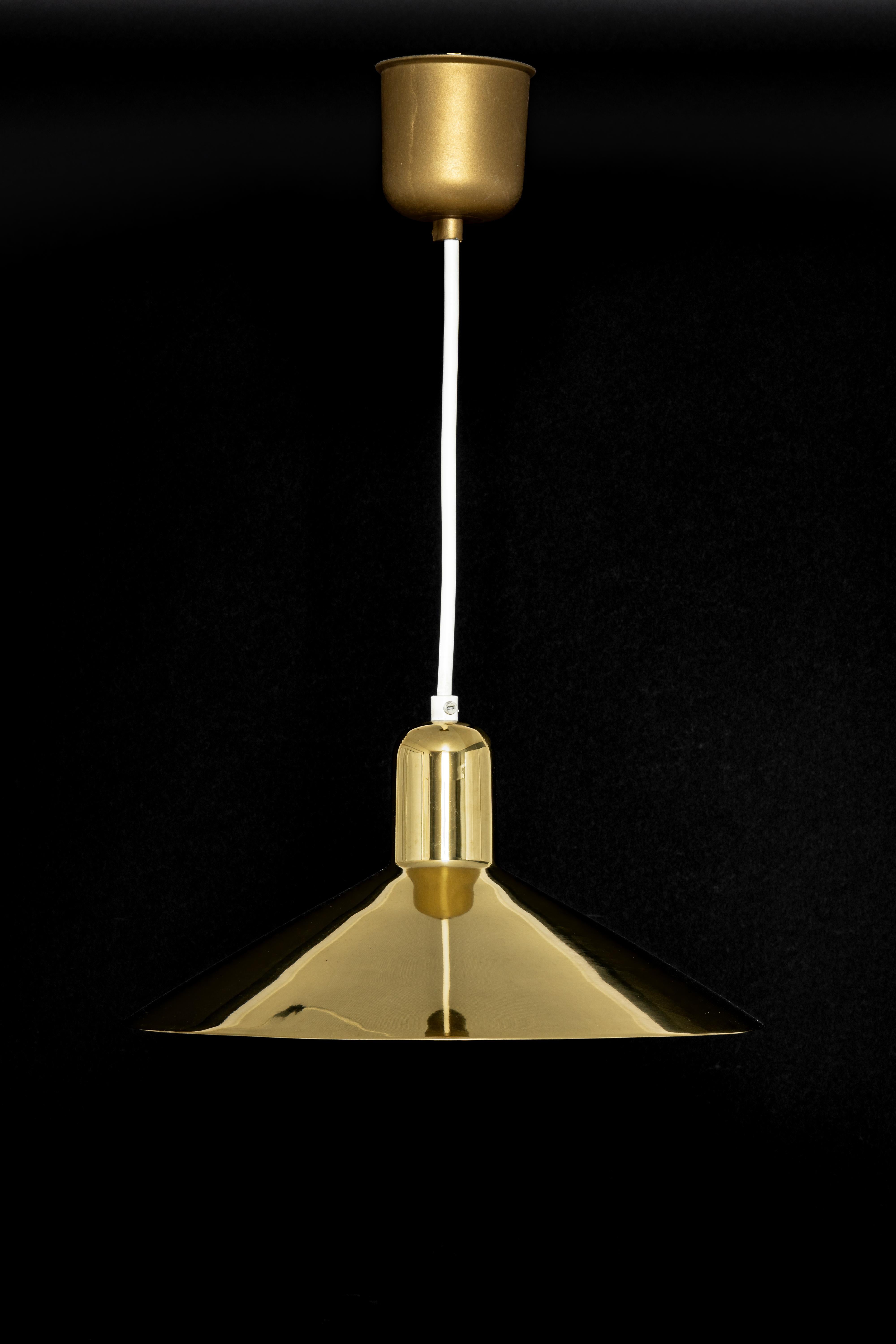 Late 20th Century 1 of 6 Petite Brass Pendant Light by Florian Schulz, Germany For Sale