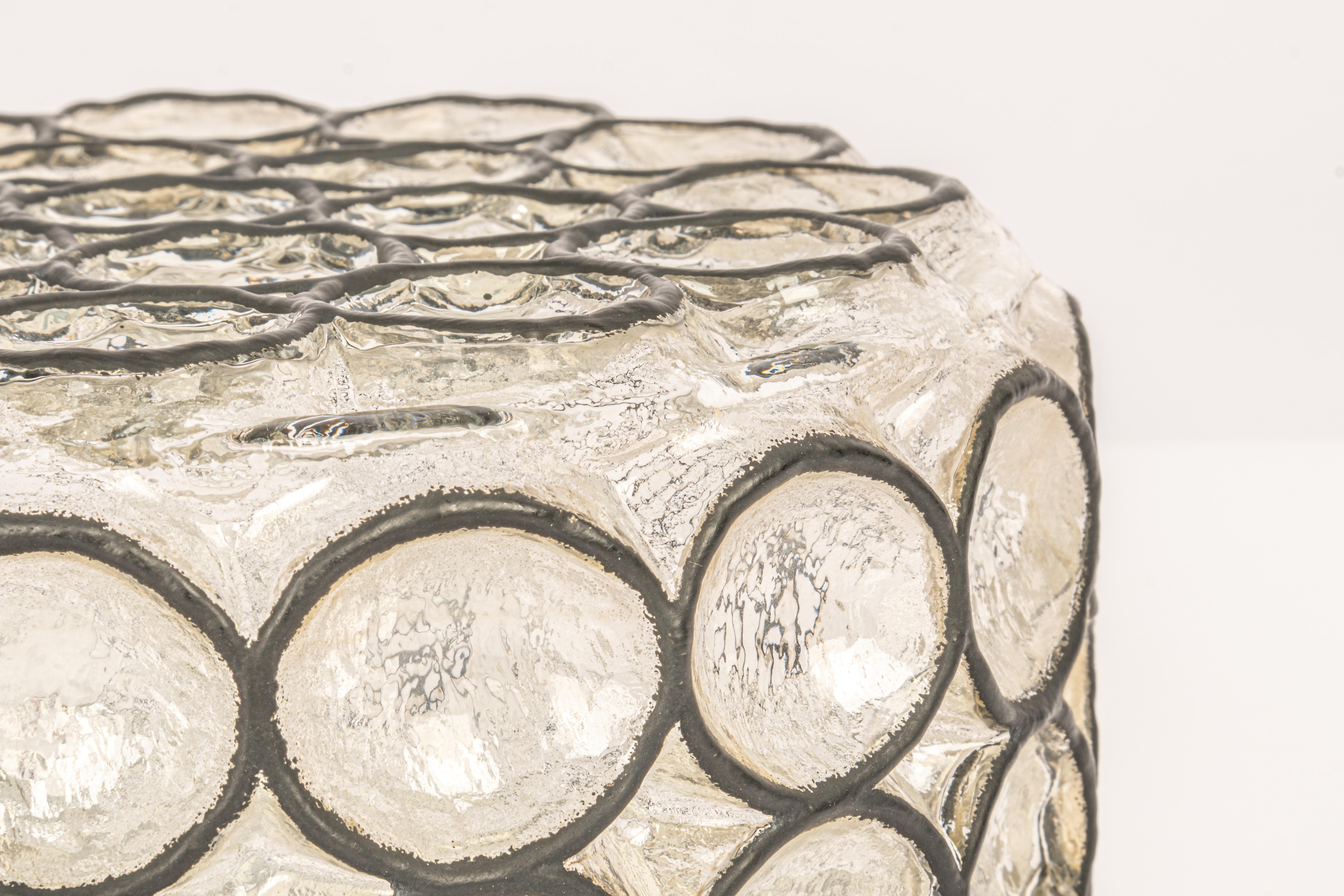 1 de 6 Pequeños apliques o plafones de hierro y cristal de Limburg, Alemania, años 60 mediados del siglo XX en venta