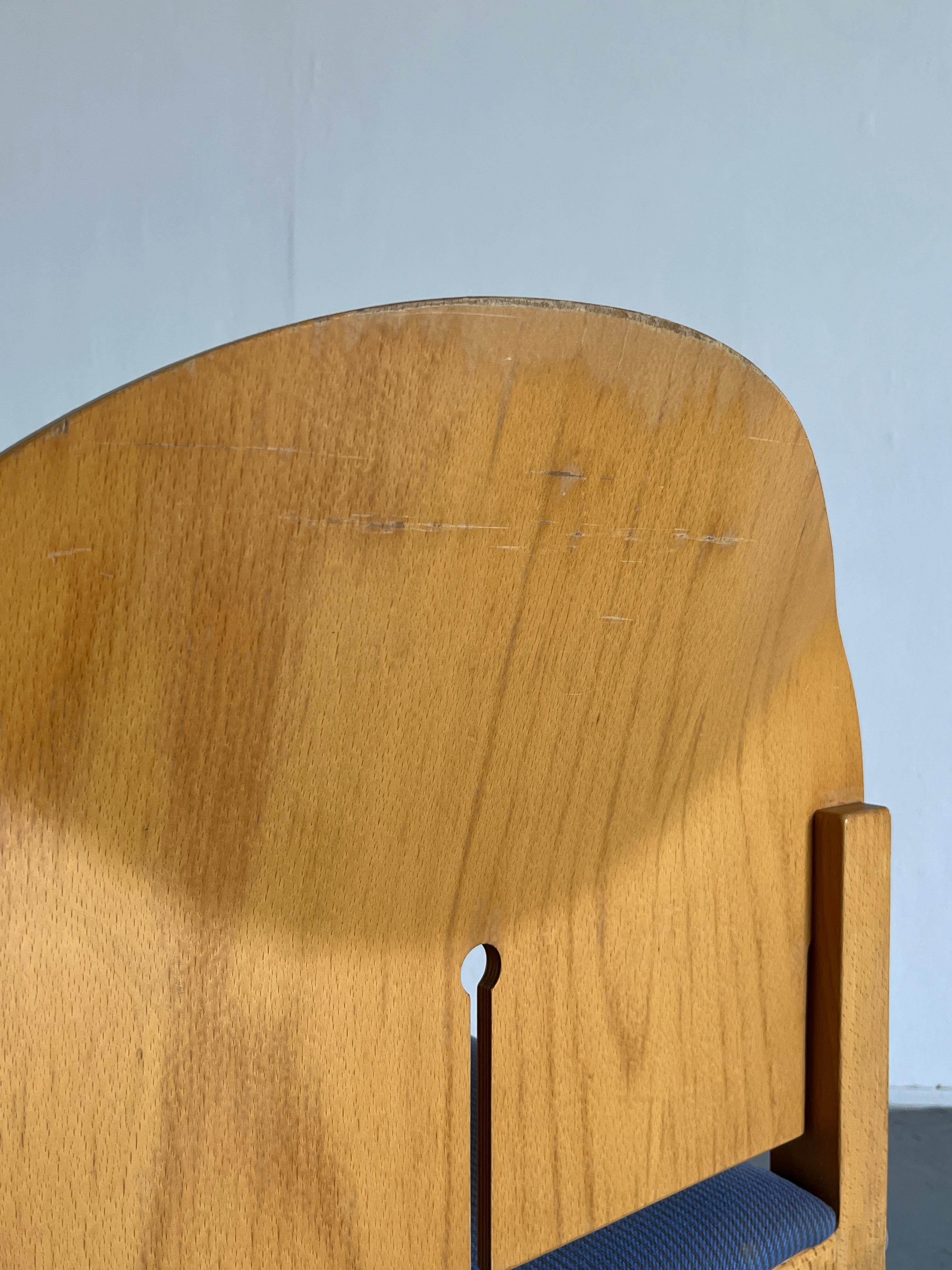 1 des 6 chaises de salle à manger empilables en bois postmodernes d'Arno Votteler, Allemagne, années 80 en vente 9