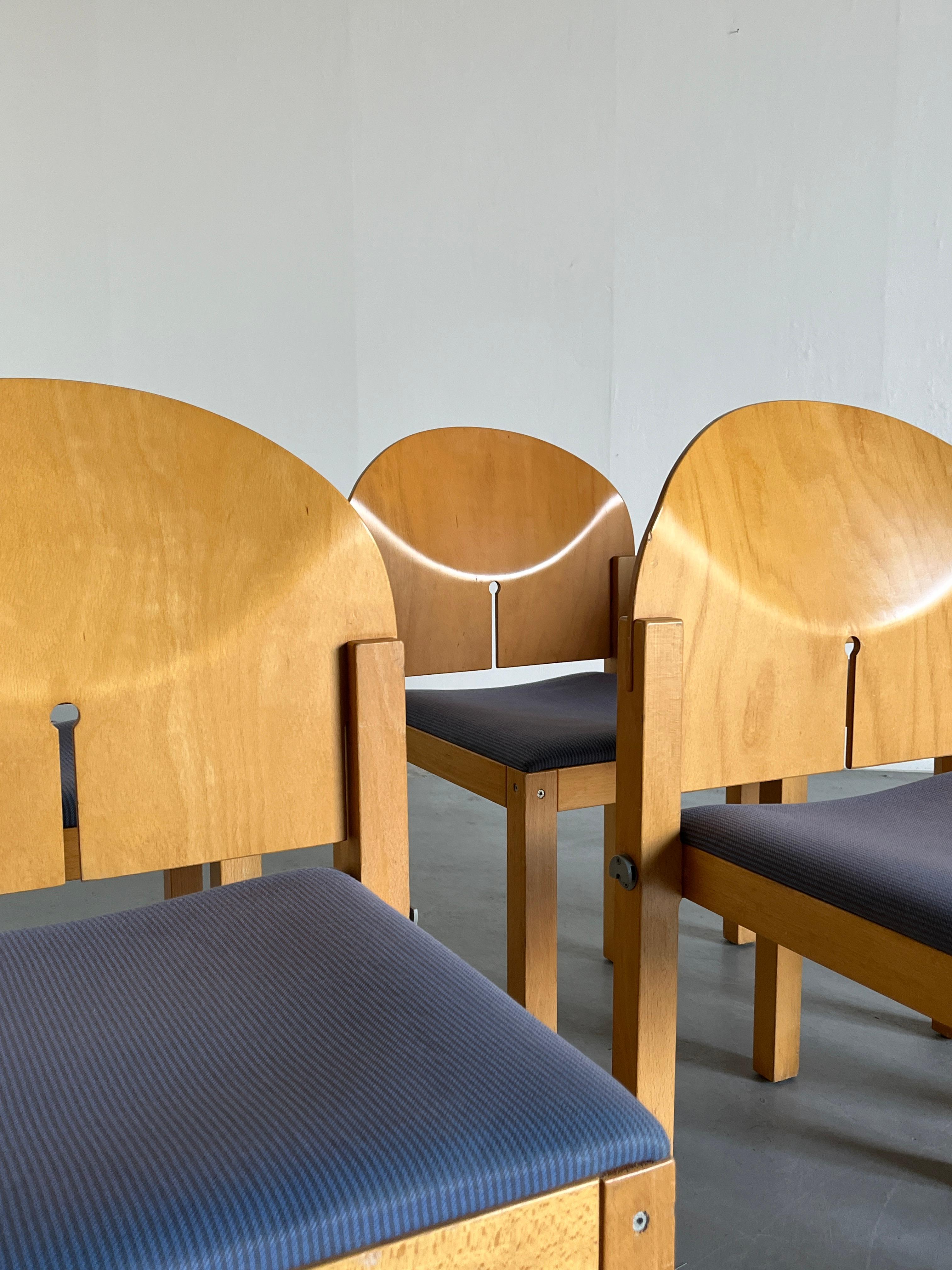 Tissu 1 des 6 chaises de salle à manger empilables en bois postmodernes d'Arno Votteler, Allemagne, années 80 en vente