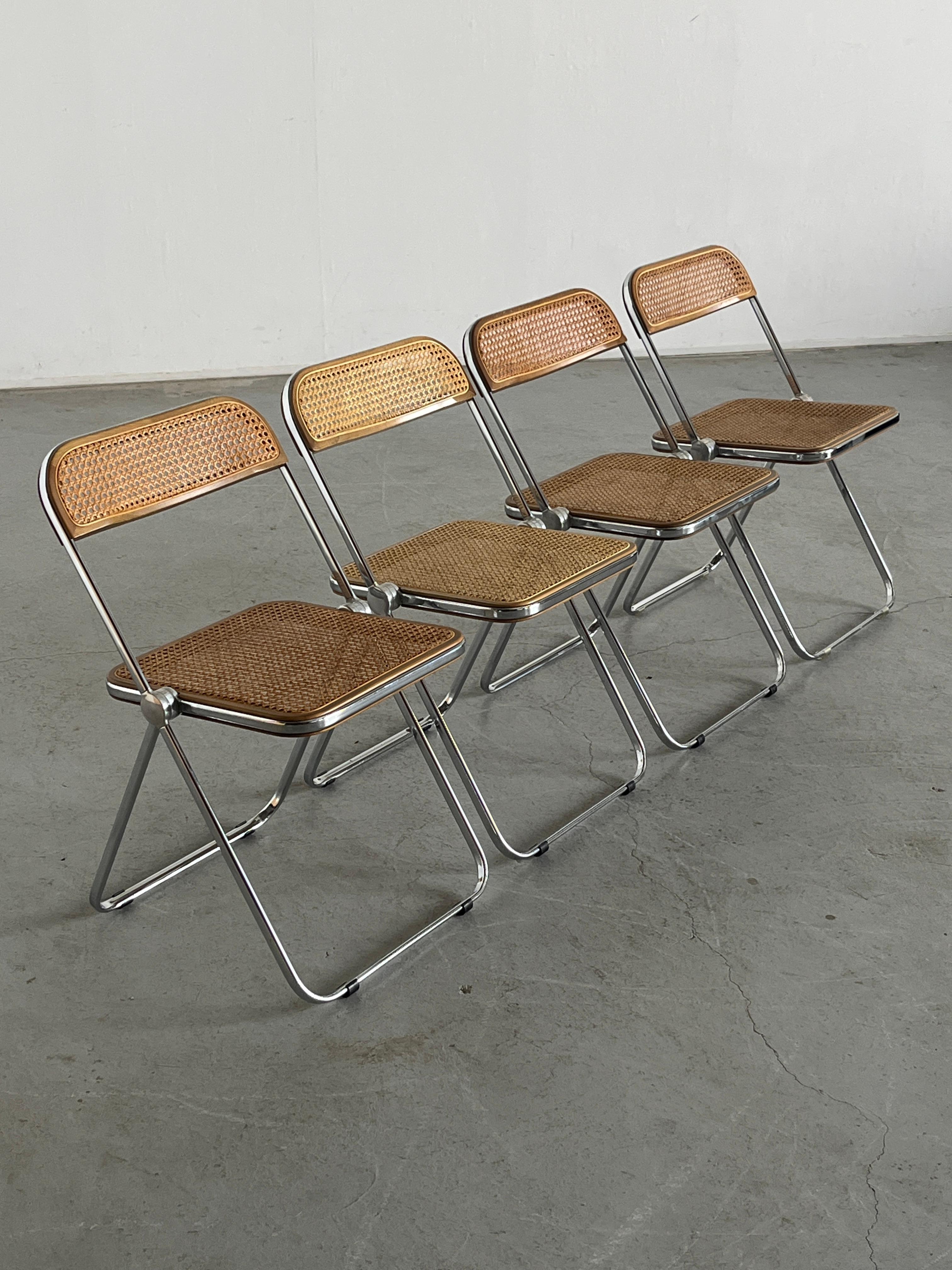 1 von 6 Seltene Vintage 'Cane 'Plia' Stühle von Giancarlo Piretti, 1990er Jahre Italien im Zustand „Gut“ im Angebot in Zagreb, HR