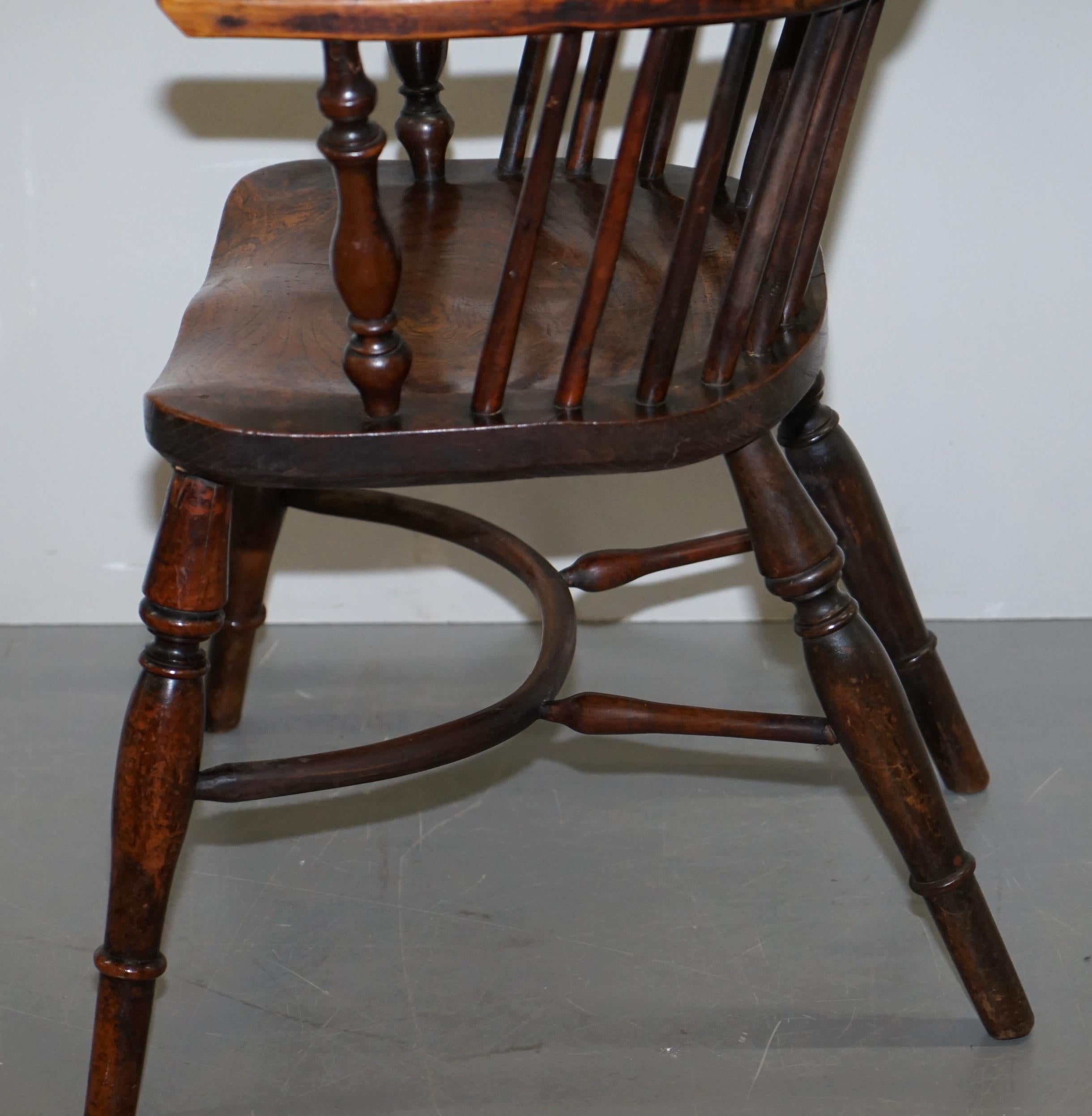 1 of 6 Solid Elm Windsor Armchairs circa 1860 English Countryhouse Furniture For Sale 11