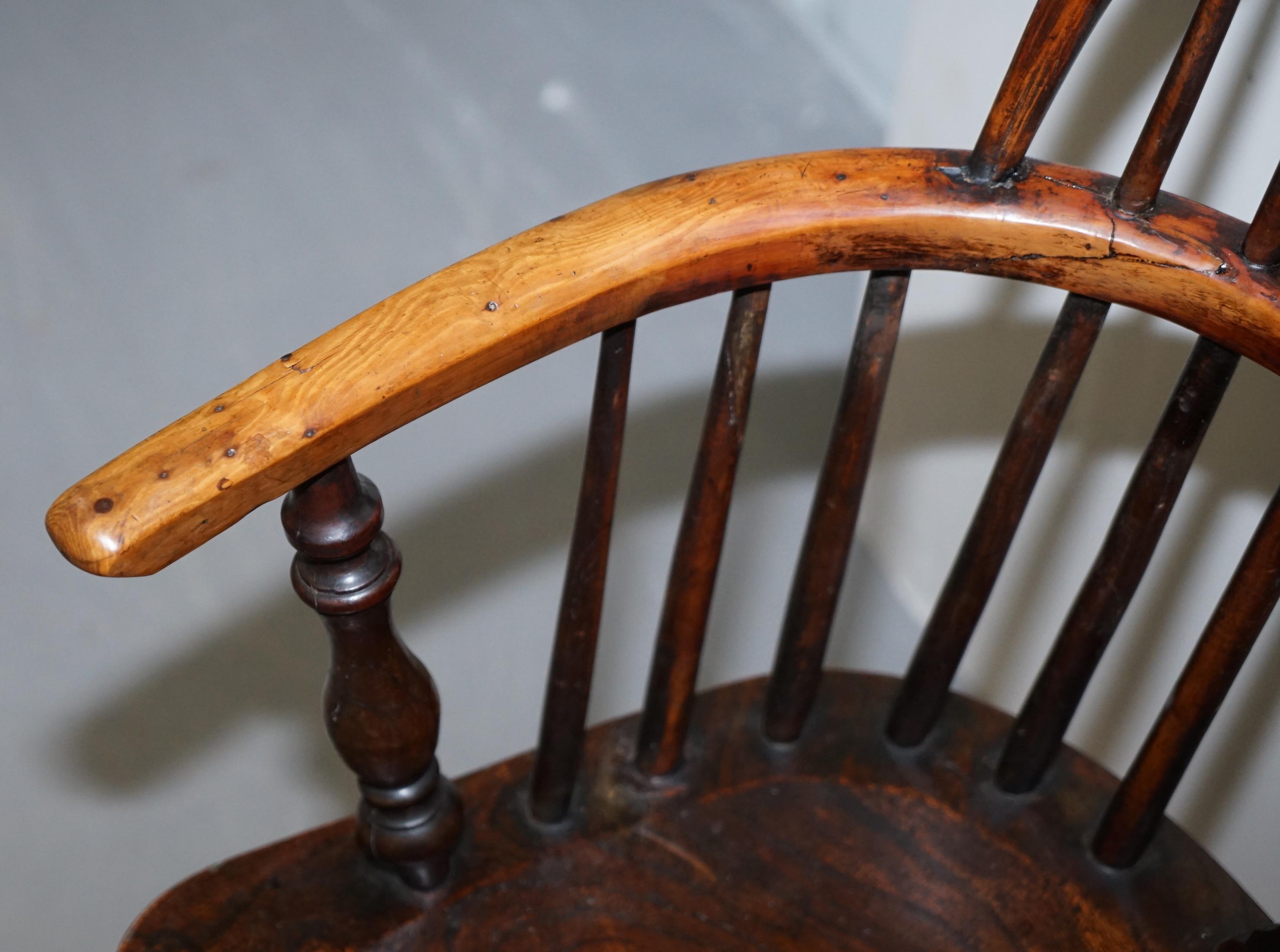 1 of 6 Solid Elm Windsor Armchairs circa 1860 English Countryhouse Furniture For Sale 2