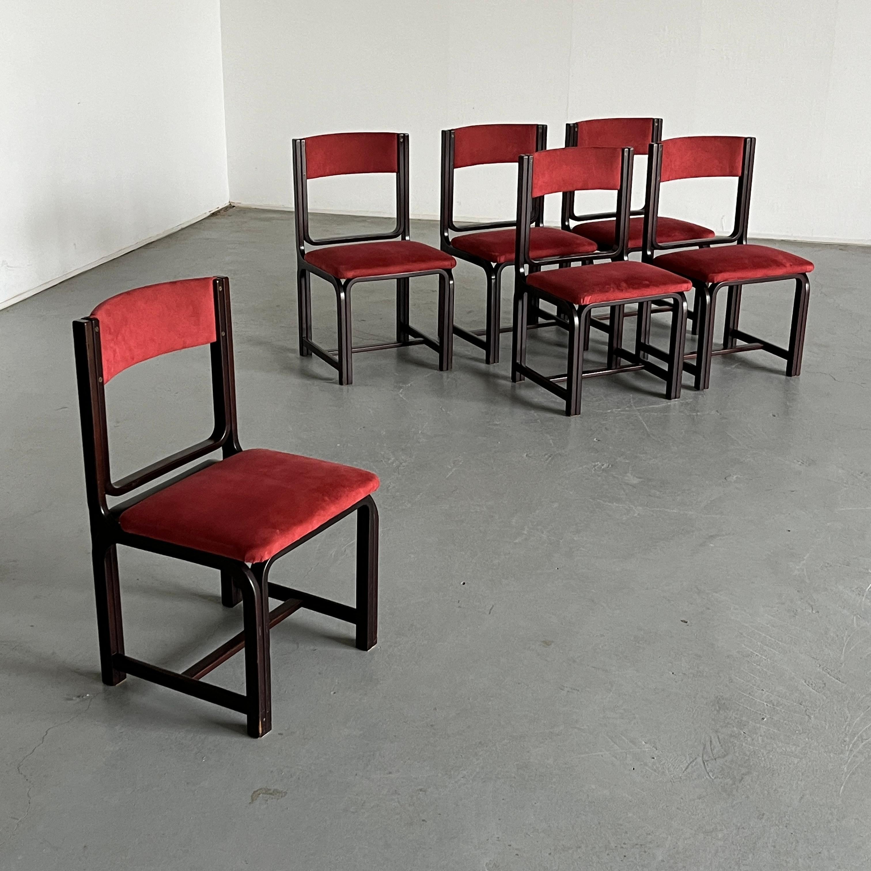 Italian 1 of 6 Vintage Mid-Century Dining Chairs in Bourdeaux Upholstery and Walnut, 70s For Sale