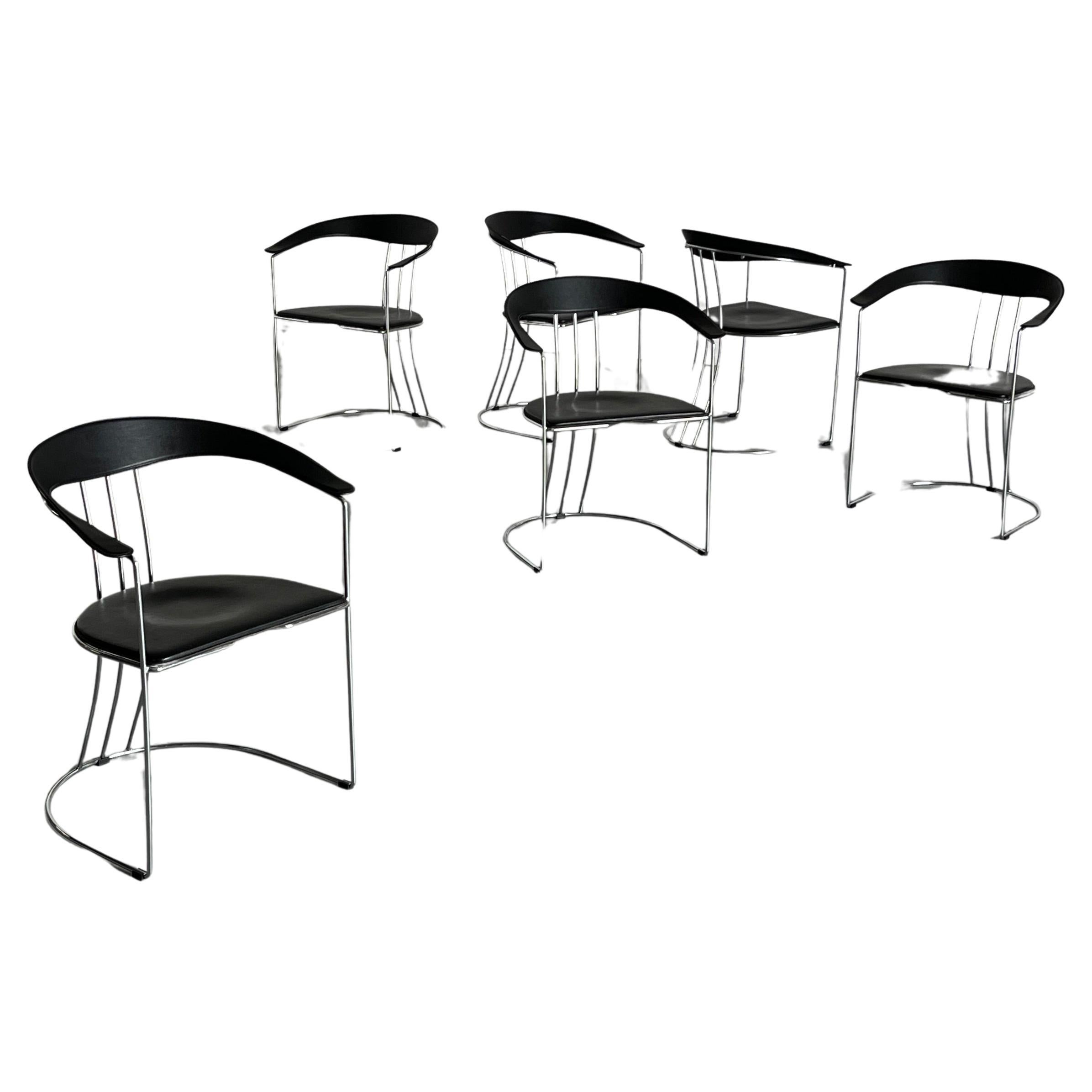 1 des 6 chaises de salle à manger postmodernes vintage dans le style de Ursula d'Arrben, Italie, années 70