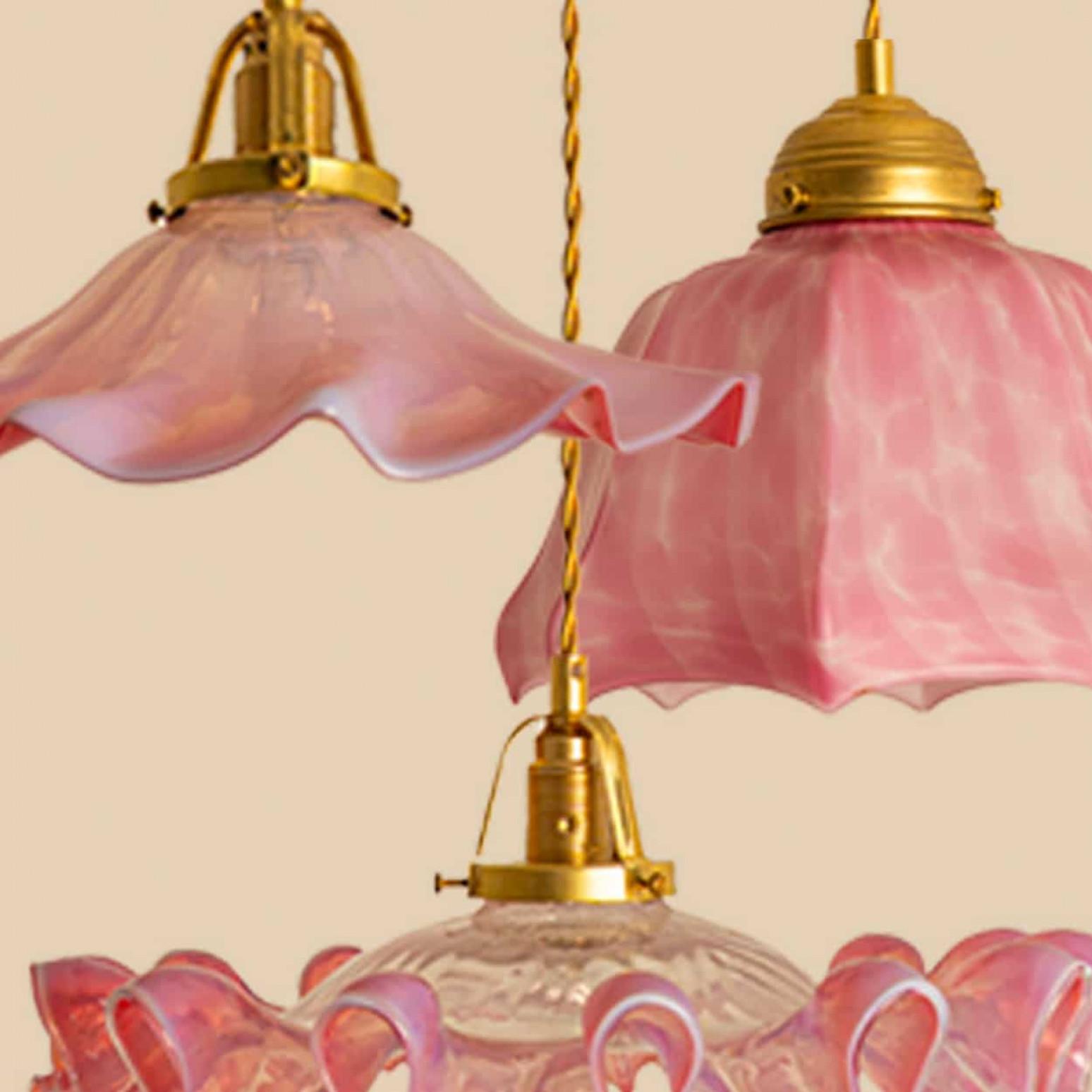 1 of 7 Ciondoli in vetro soffiato a mano di Murano Art Deco increspato Rosso Rosa Bianco, 1940 in vendita 4
