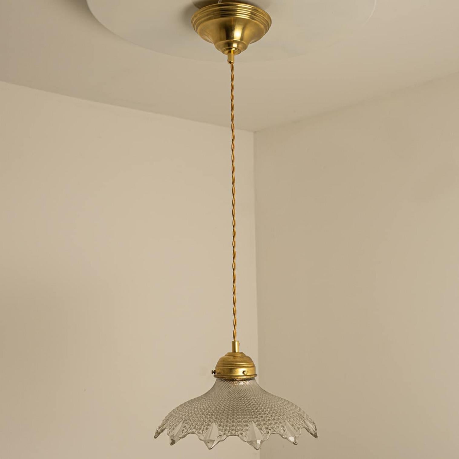 1 of 7 Ciondoli in vetro soffiato a mano di Murano Art Deco increspato Rosso Rosa Bianco, 1940 in vendita 8