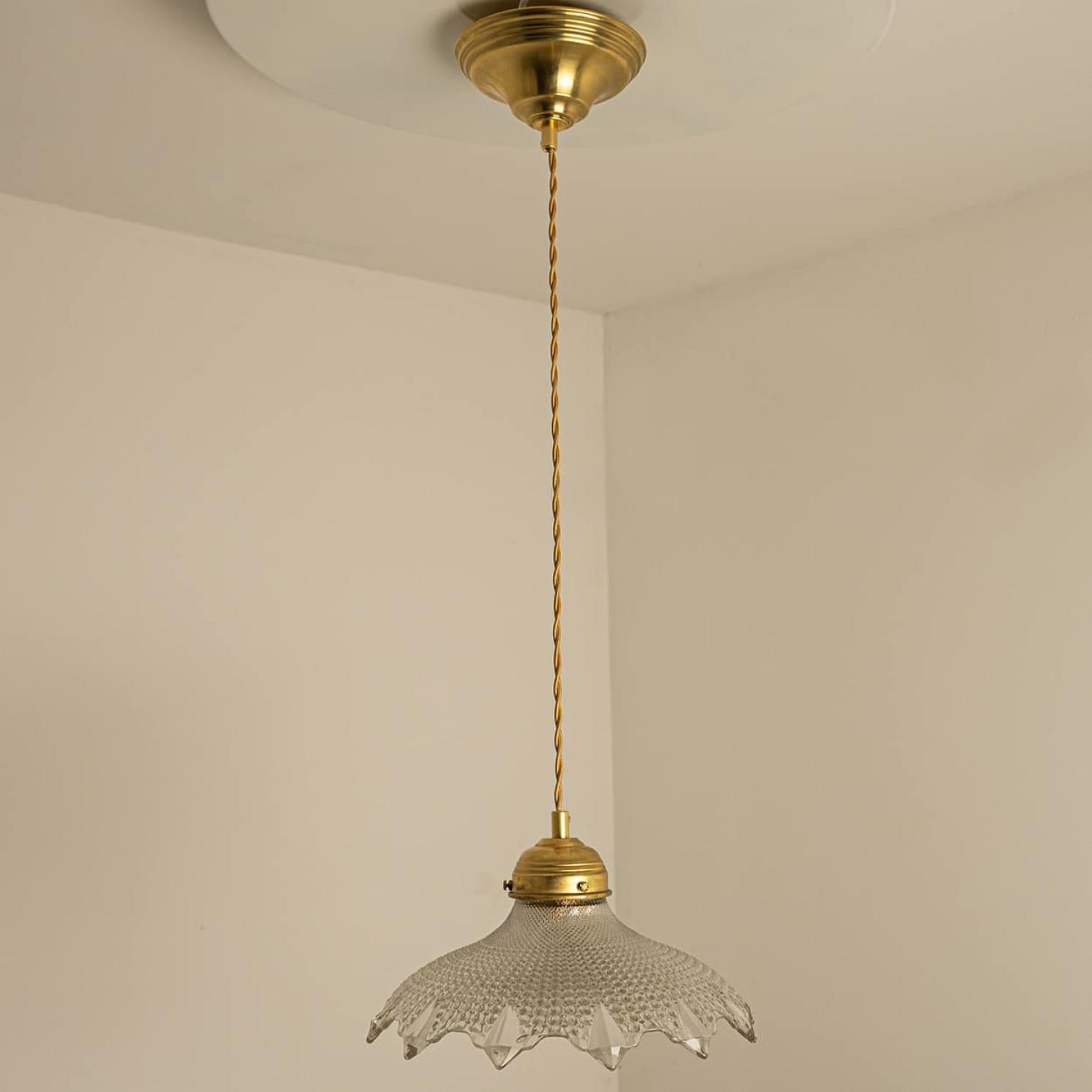 1 of 7 Ciondoli in vetro soffiato a mano di Murano Art Deco increspato Rosso Rosa Bianco, 1940 in vendita 9