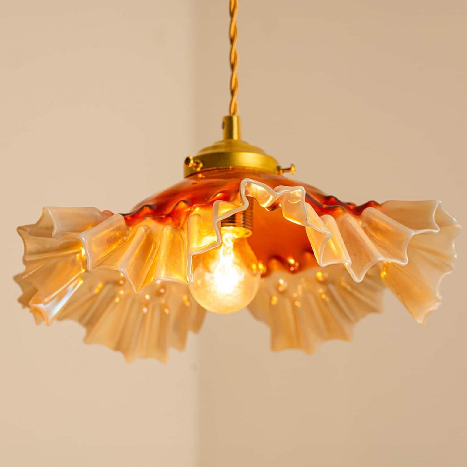 1 of 7 Ciondoli in vetro soffiato a mano di Murano Art Deco increspato Rosso Rosa Bianco, 1940 in vendita 10