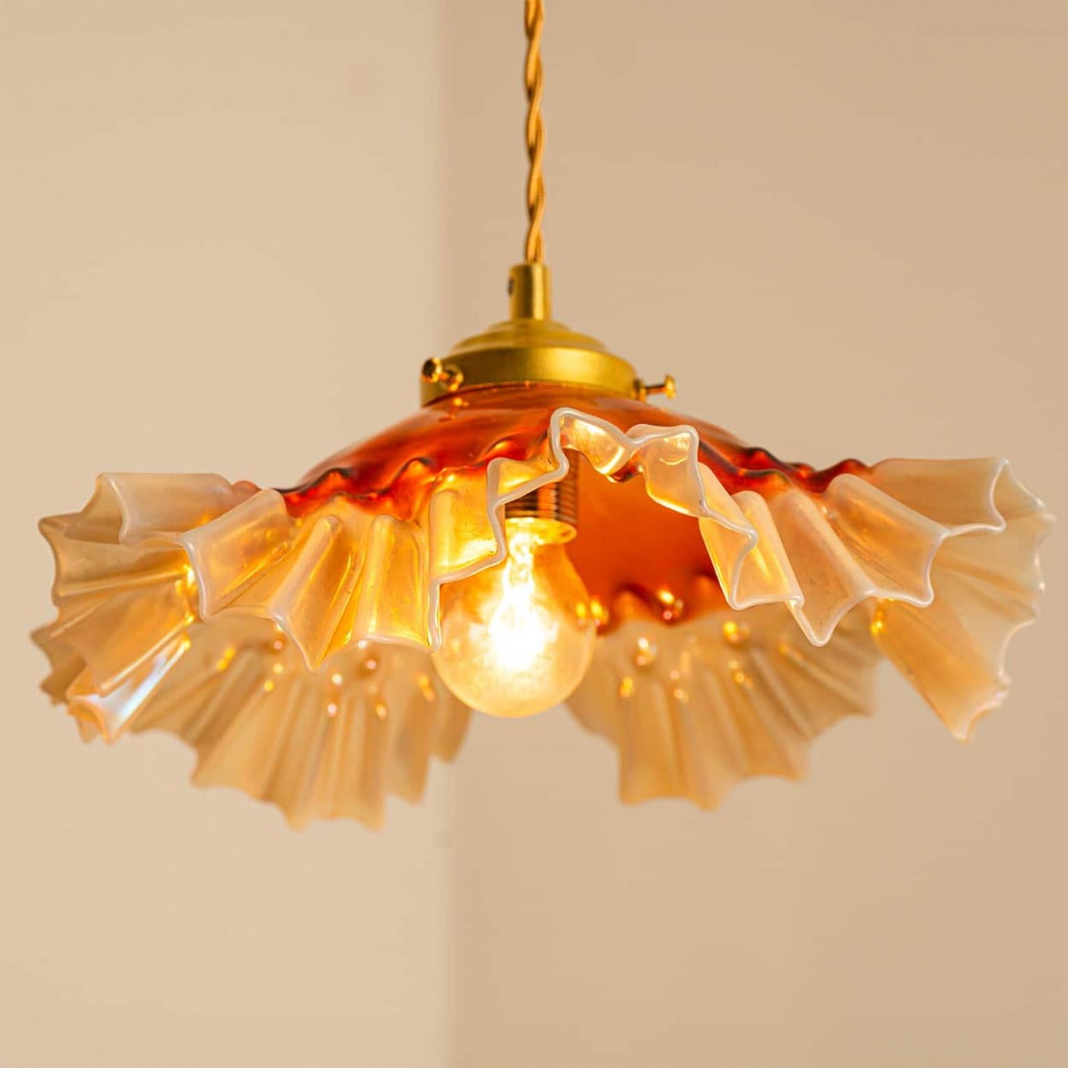 1 of 7 Ciondoli in vetro soffiato a mano di Murano Art Deco increspato Rosso Rosa Bianco, 1940 in vendita 11