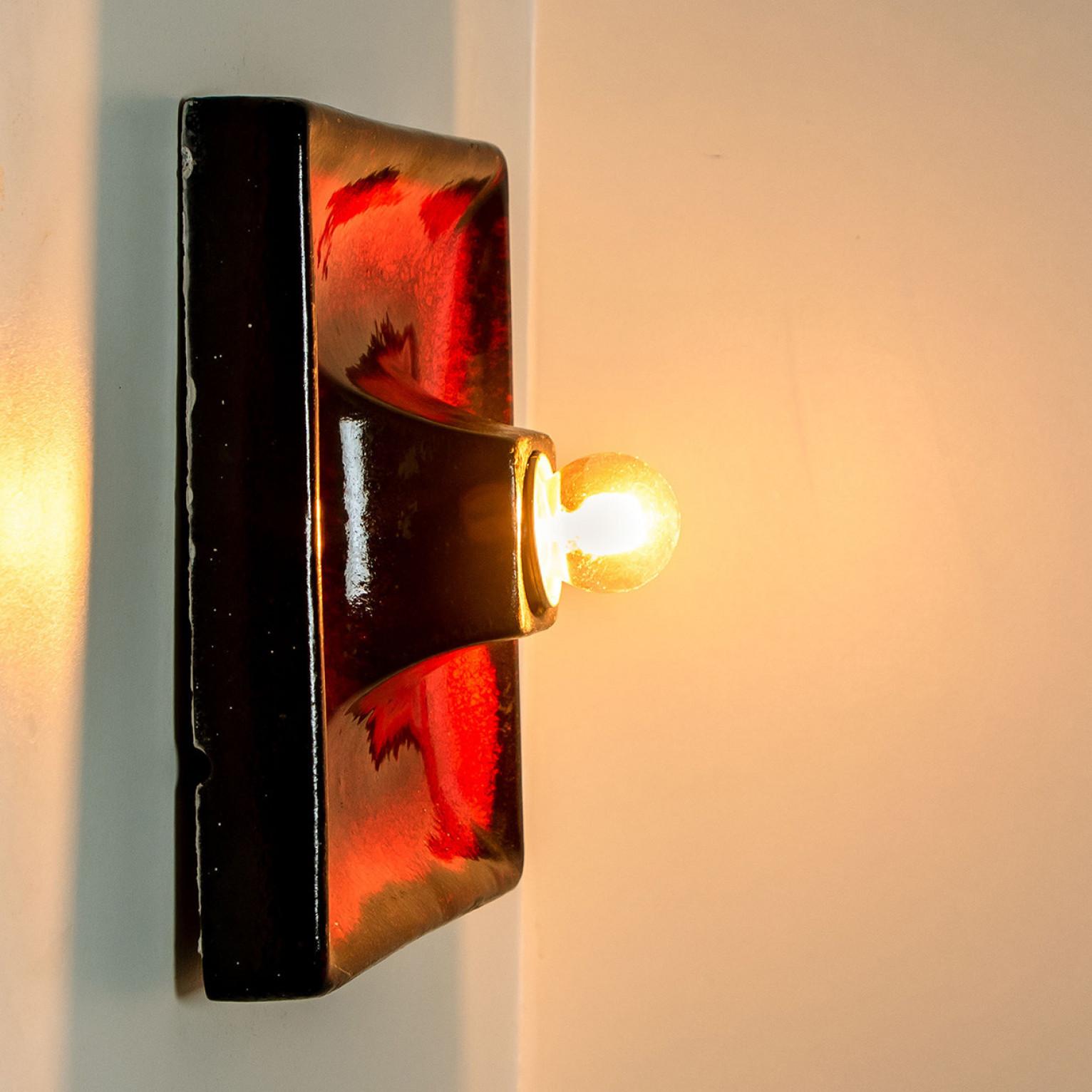 Ceramica 1 of 7 Lampade da parete quadrate in ceramica rossa e nera, Germania in vendita