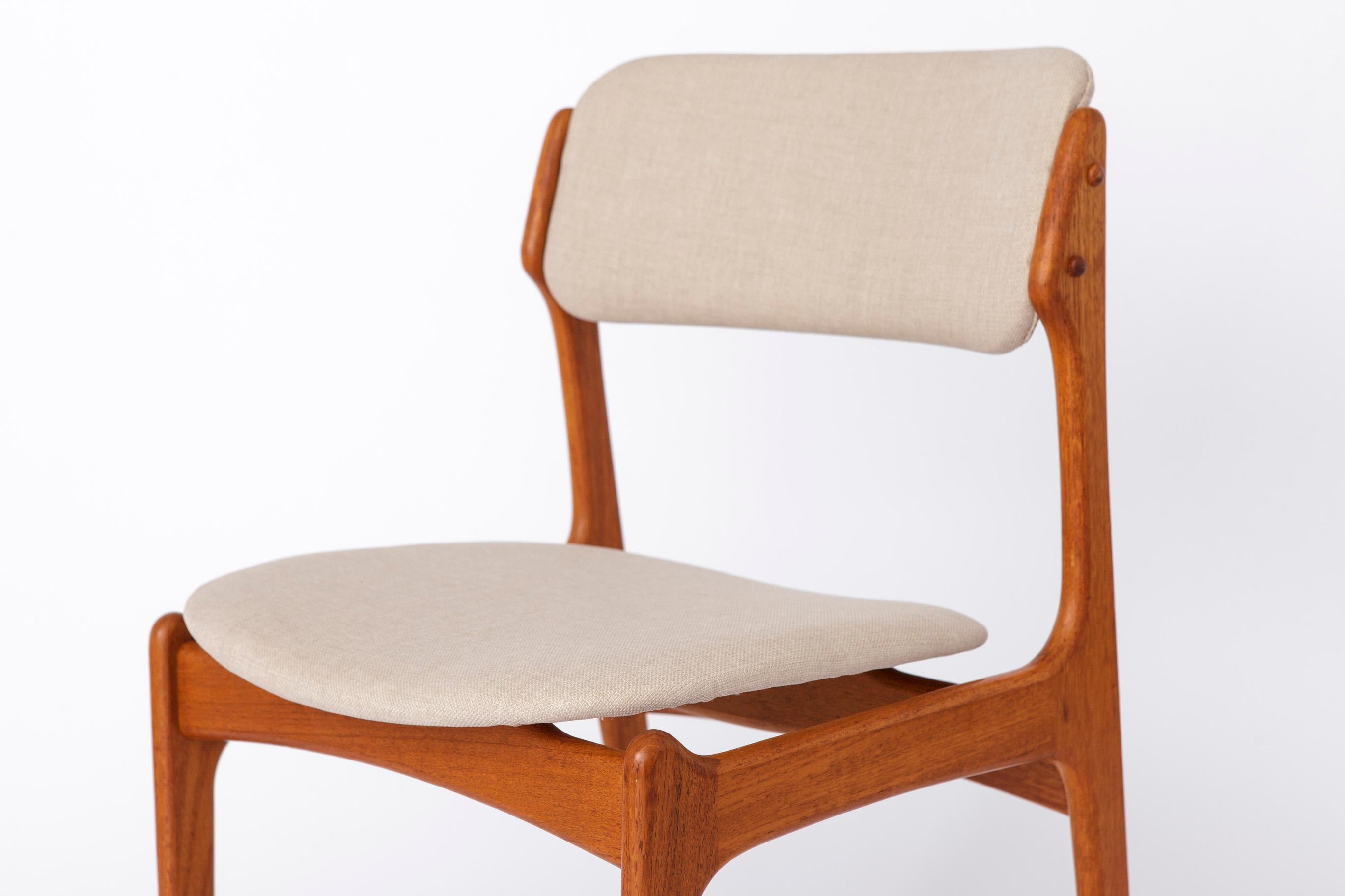 Mid-Century moderno 1 of 8 Sedia Erik Buch 1960s Danese Teak Vintage in vendita