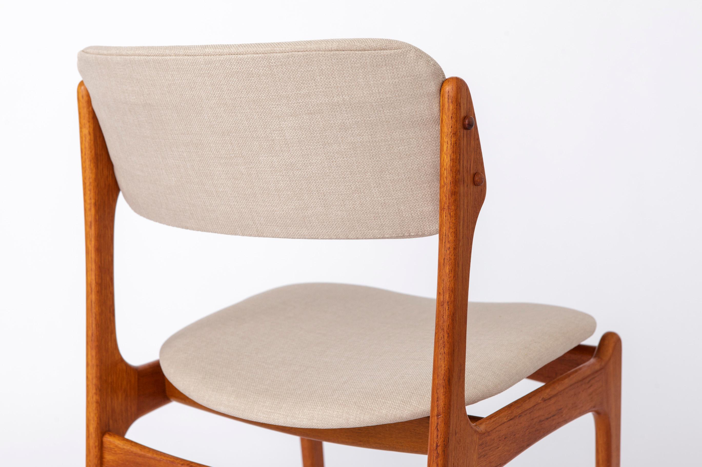 1 of 8 Sedia Erik Buch 1960s Danese Teak Vintage in vendita 1