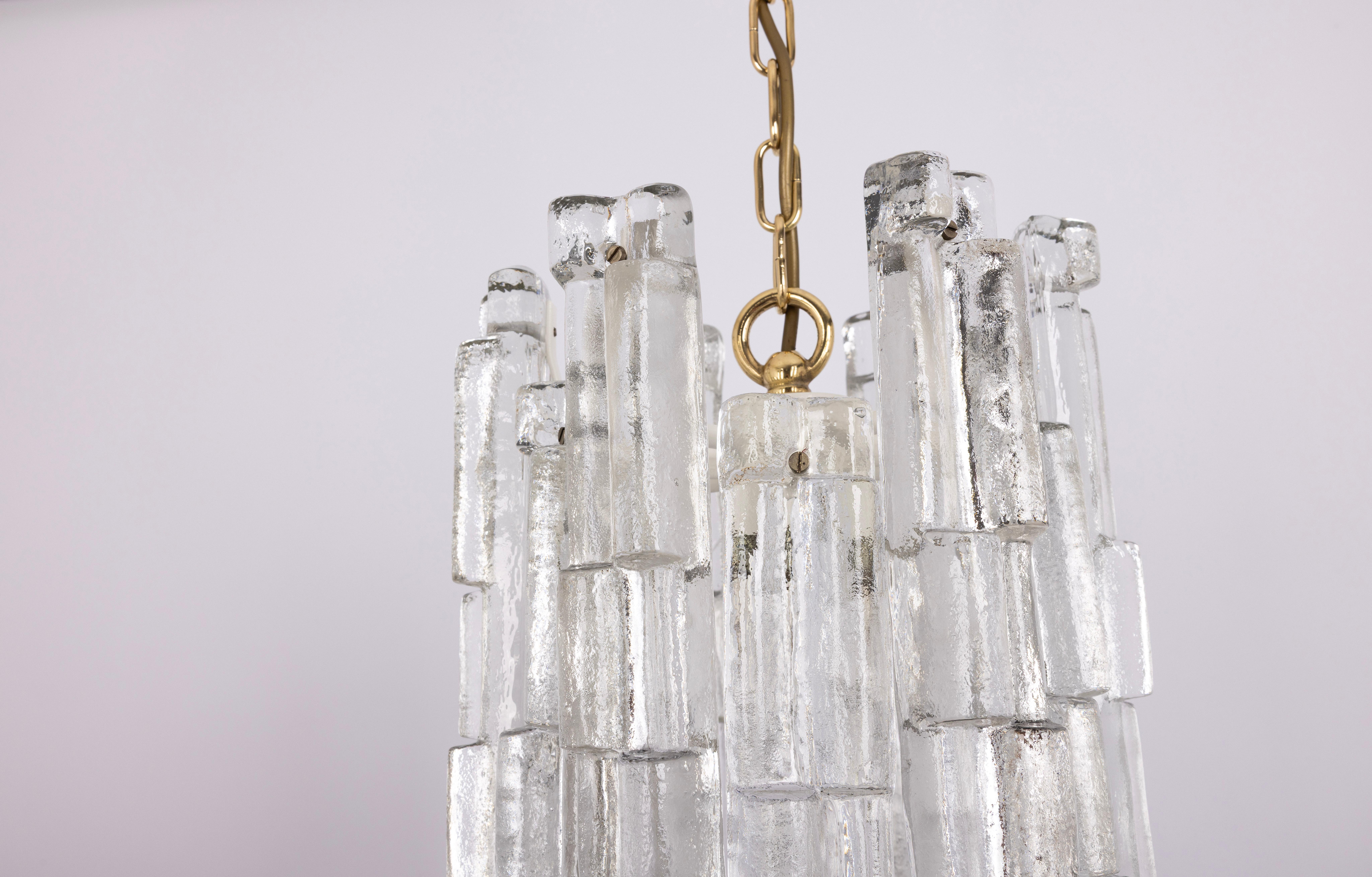 1 von 8 Seltene Murano Eisglas Pendelleuchten - Ruba, von Kalmar, Österreich, 1970er Jahre (Österreichisch) im Angebot