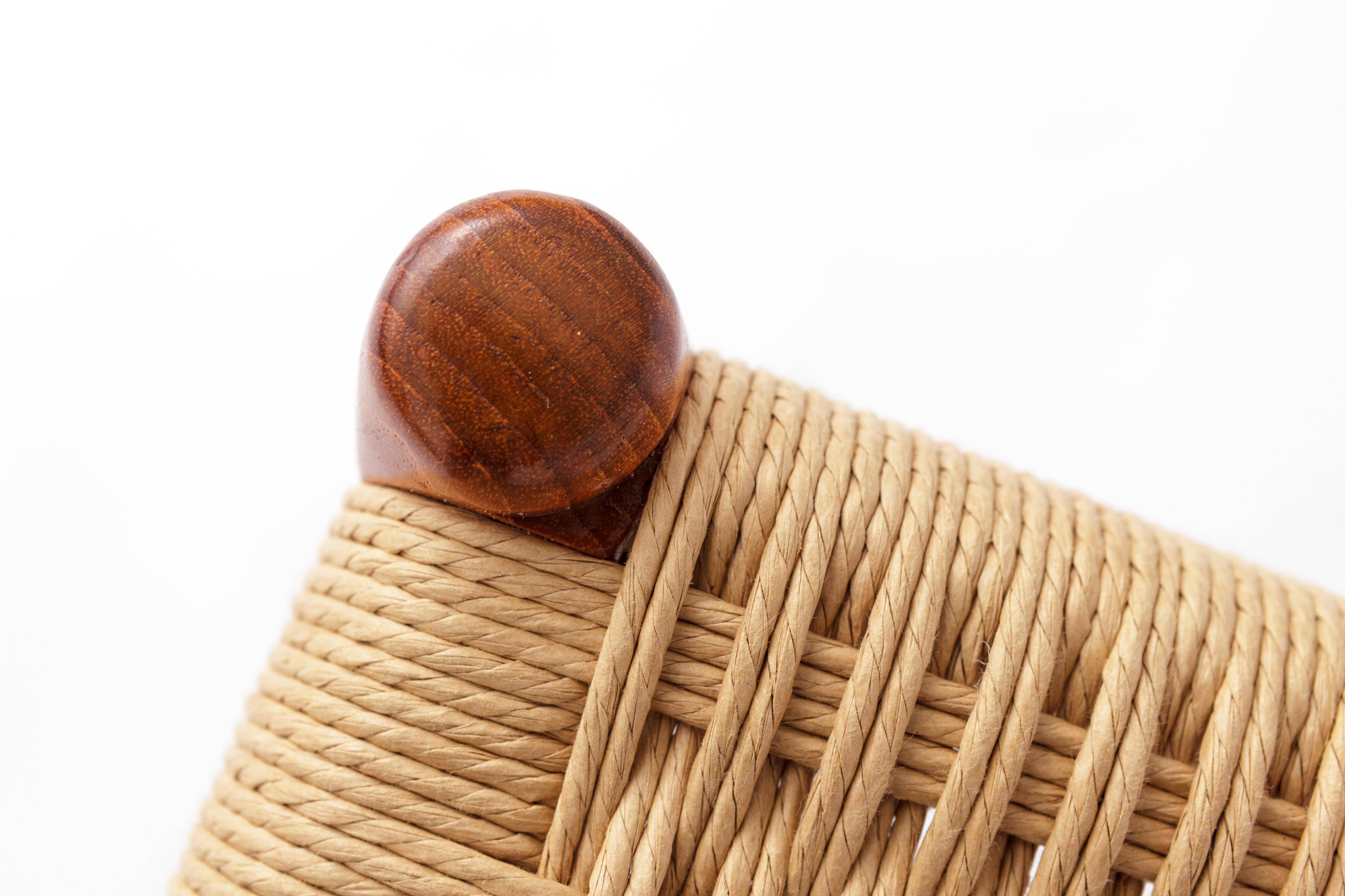 Danese 1 of 8 Sedia vintage Niels Otto Moller Model 83, 1974 - Legno di teak, seduta rinnovata in vendita