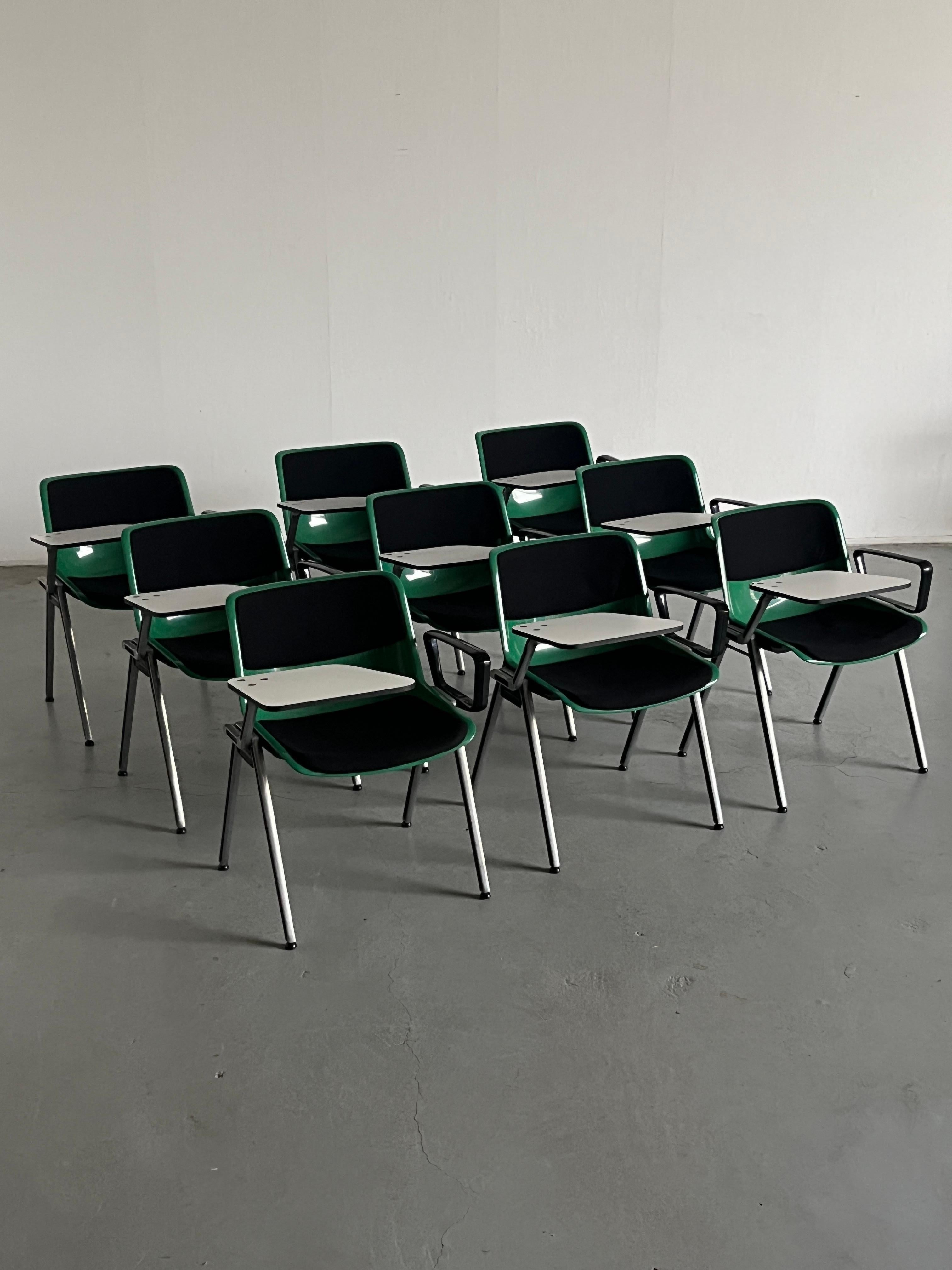 Italian 1 of 9 Vintage 'Modus' Office Armchair by Osvaldo Borsani for Tecno, Italy 1970s For Sale
