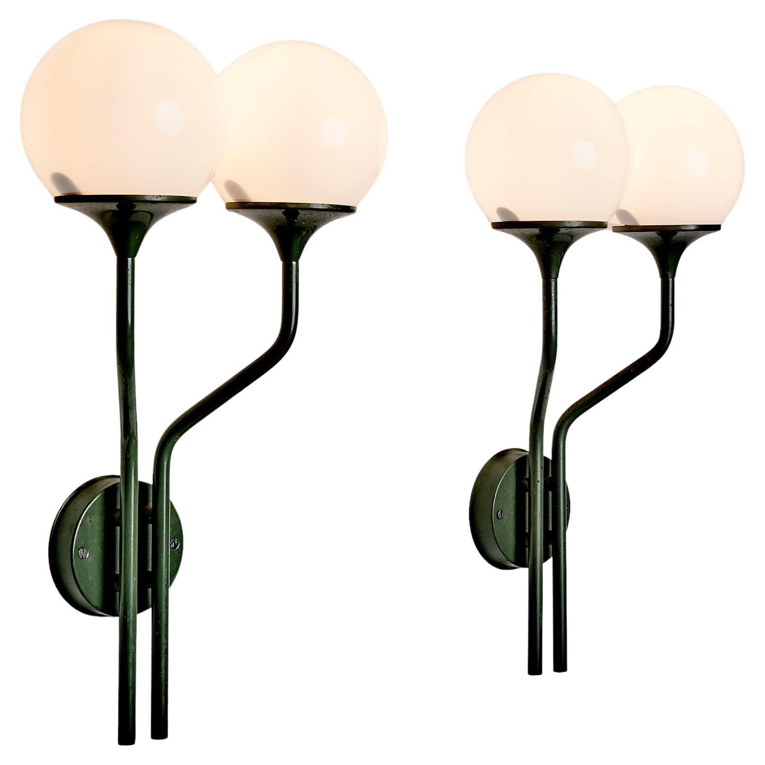 1 of 9 Wall Sconces with two Globes by Goffredo Reggiani for Lampadari Reggiani in vendita