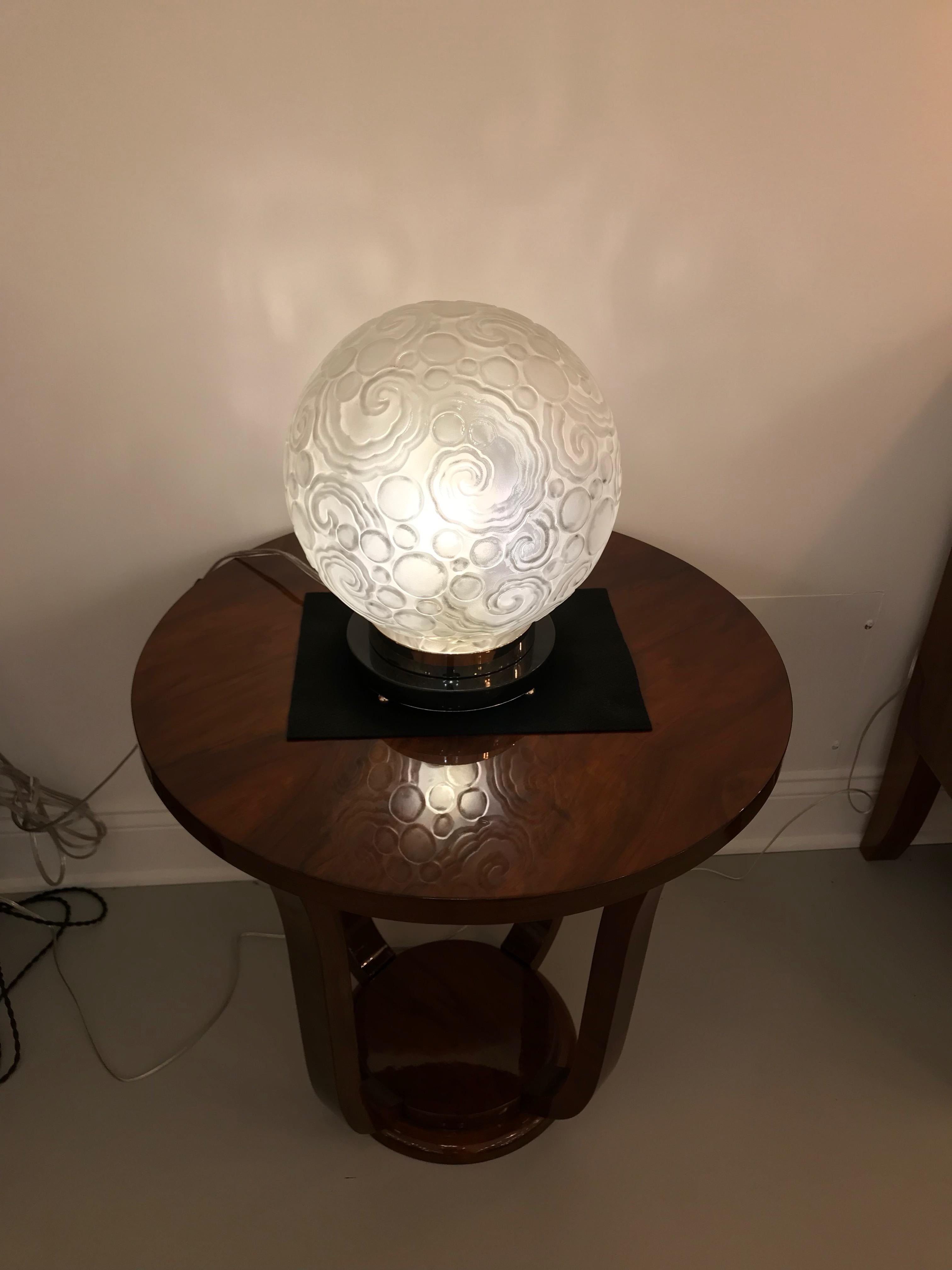 French Art Deco Table Lamp by Sabino with Geometric Motif For Sale 6