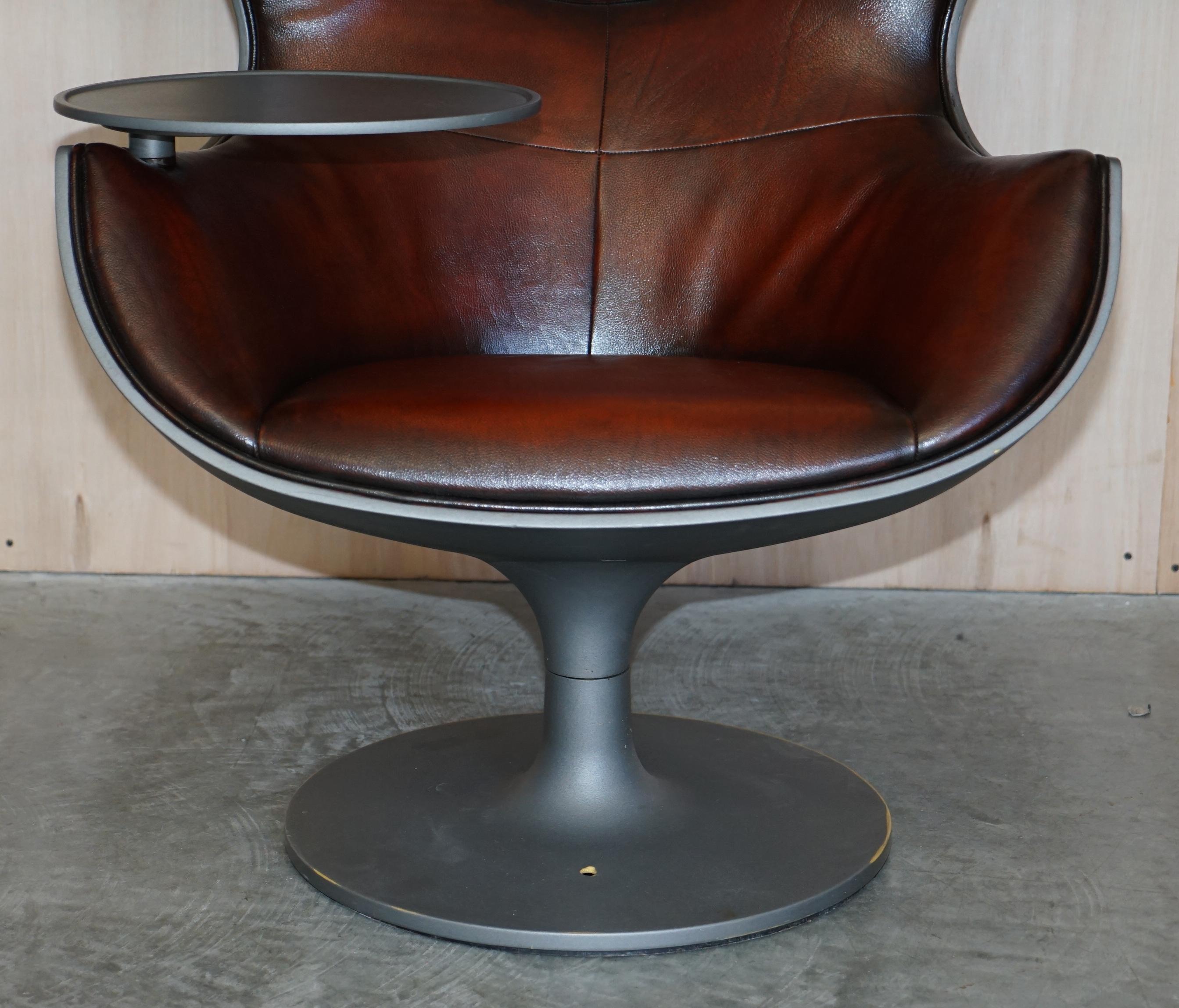 1 of a Kind Pair of Brown Leather Philippe Starck Cassina Eurostar Egg Armchairs For Sale 4