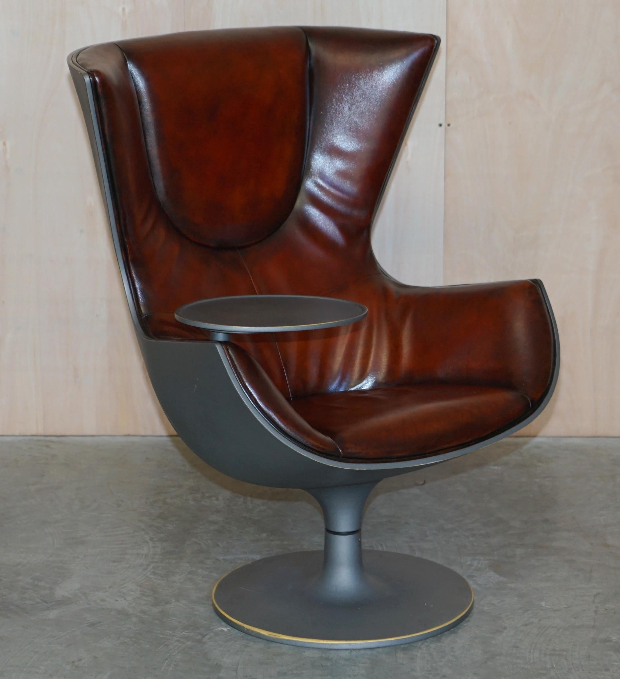 1 of a Kind Pair of Brown Leather Philippe Starck Cassina Eurostar Egg Armchairs For Sale 8