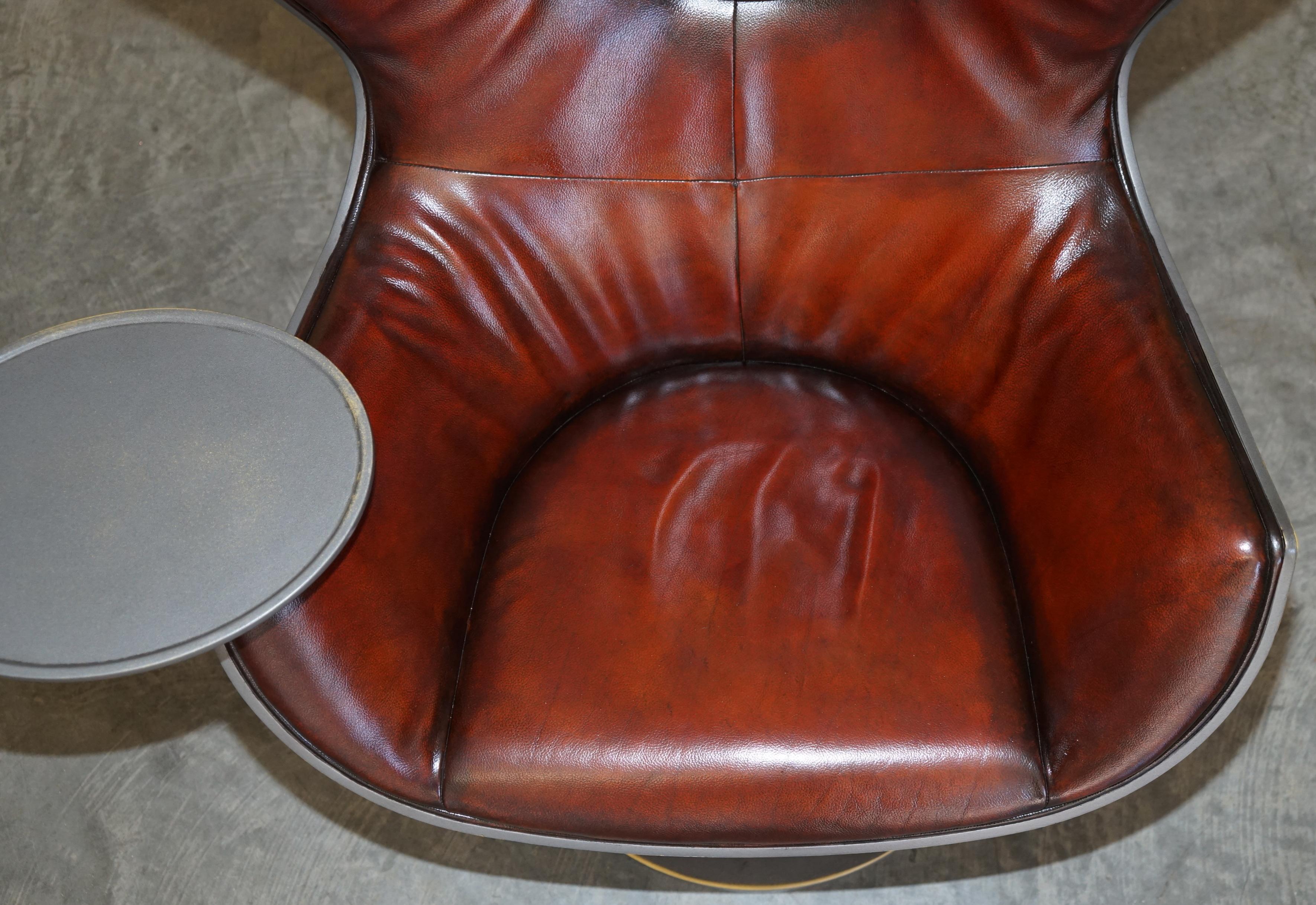 1 of a Kind Pair of Brown Leather Philippe Starck Cassina Eurostar Egg Armchairs For Sale 12