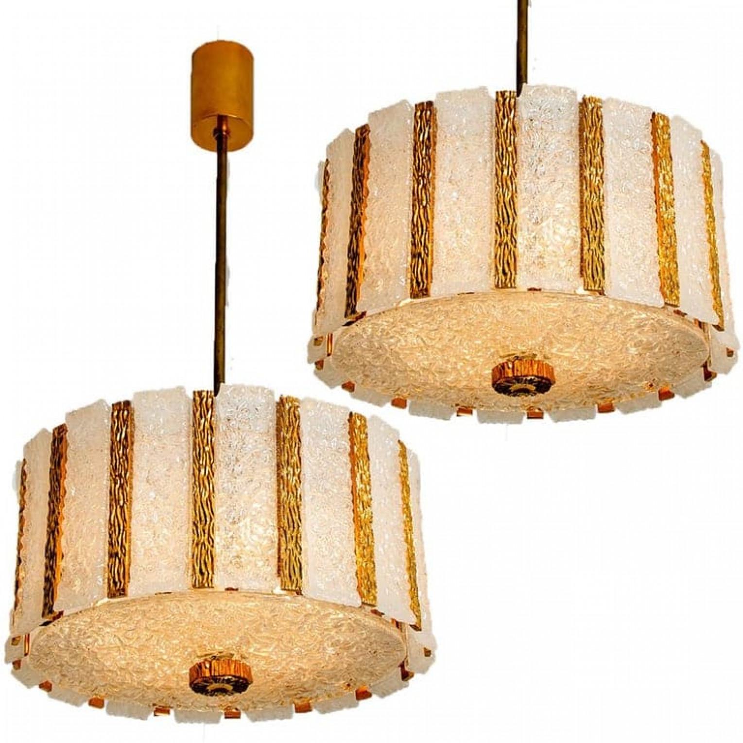 1 de los 10 Apliques Tambor Dorado y Cristal Hielo, Austria siglo XX en venta