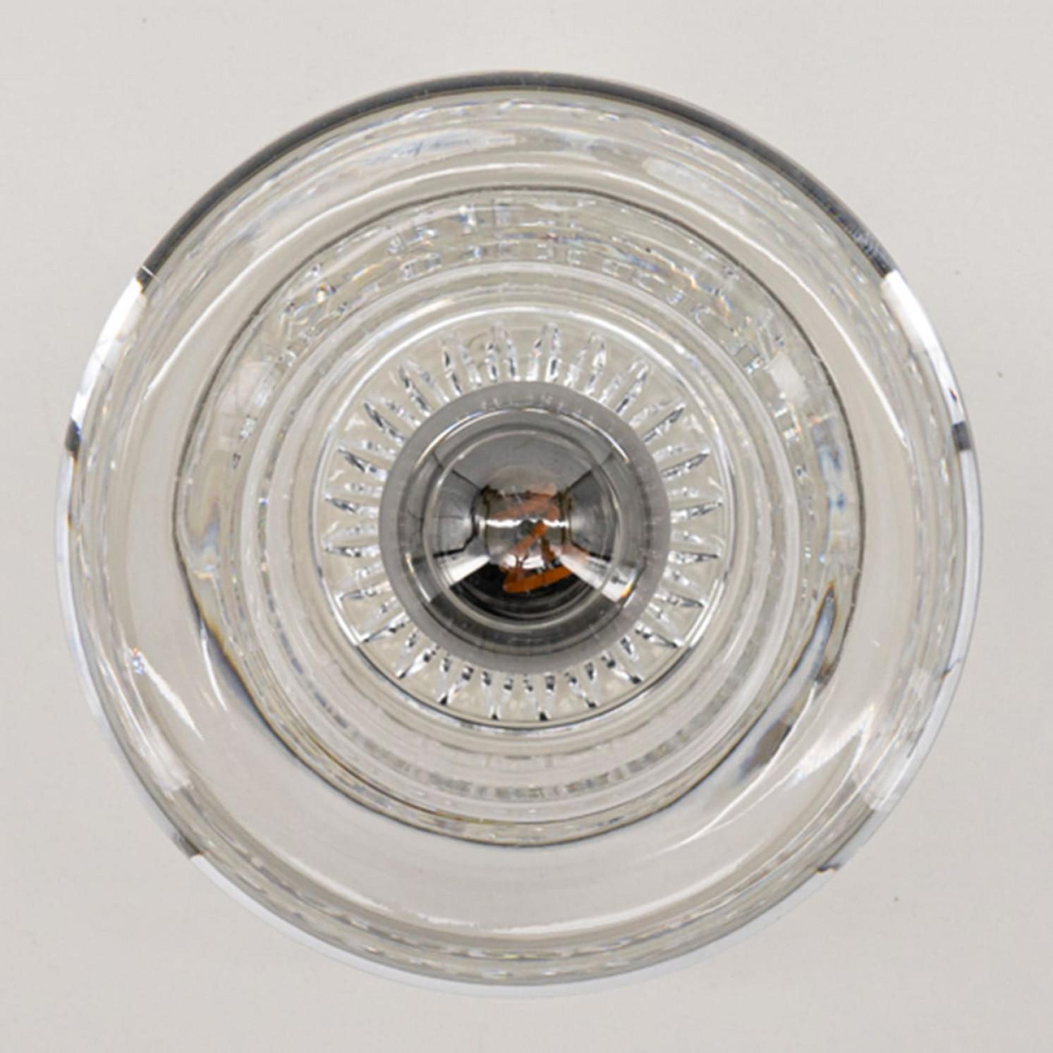 1 of the 10 Glass Wall Sconces/ Flush Mounts by Cosack Leuchten, 1970s In Good Condition For Sale In Rijssen, NL