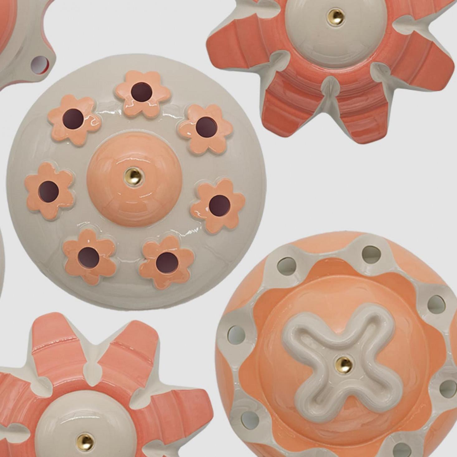 1 des 10 lampes en céramique pastel, Rosettes de Jeanine Keizer, 1990 en vente 7
