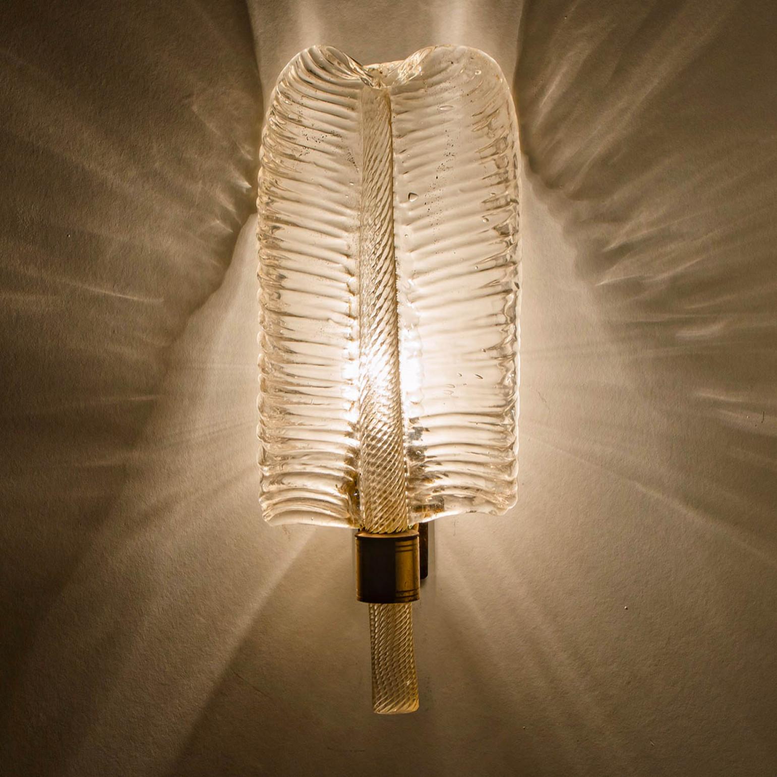 1 of the 10 Wall Sconces Barovier & Toso Glass and Brass Leaves, Italy 1970 For Sale 7