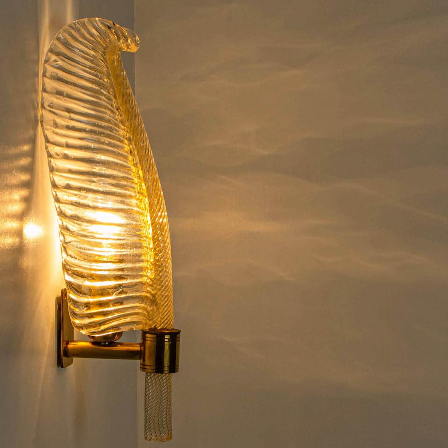 1 of the 10 Wall Sconces Barovier & Toso Glass and Brass Leaves, Italy 1970 For Sale 8