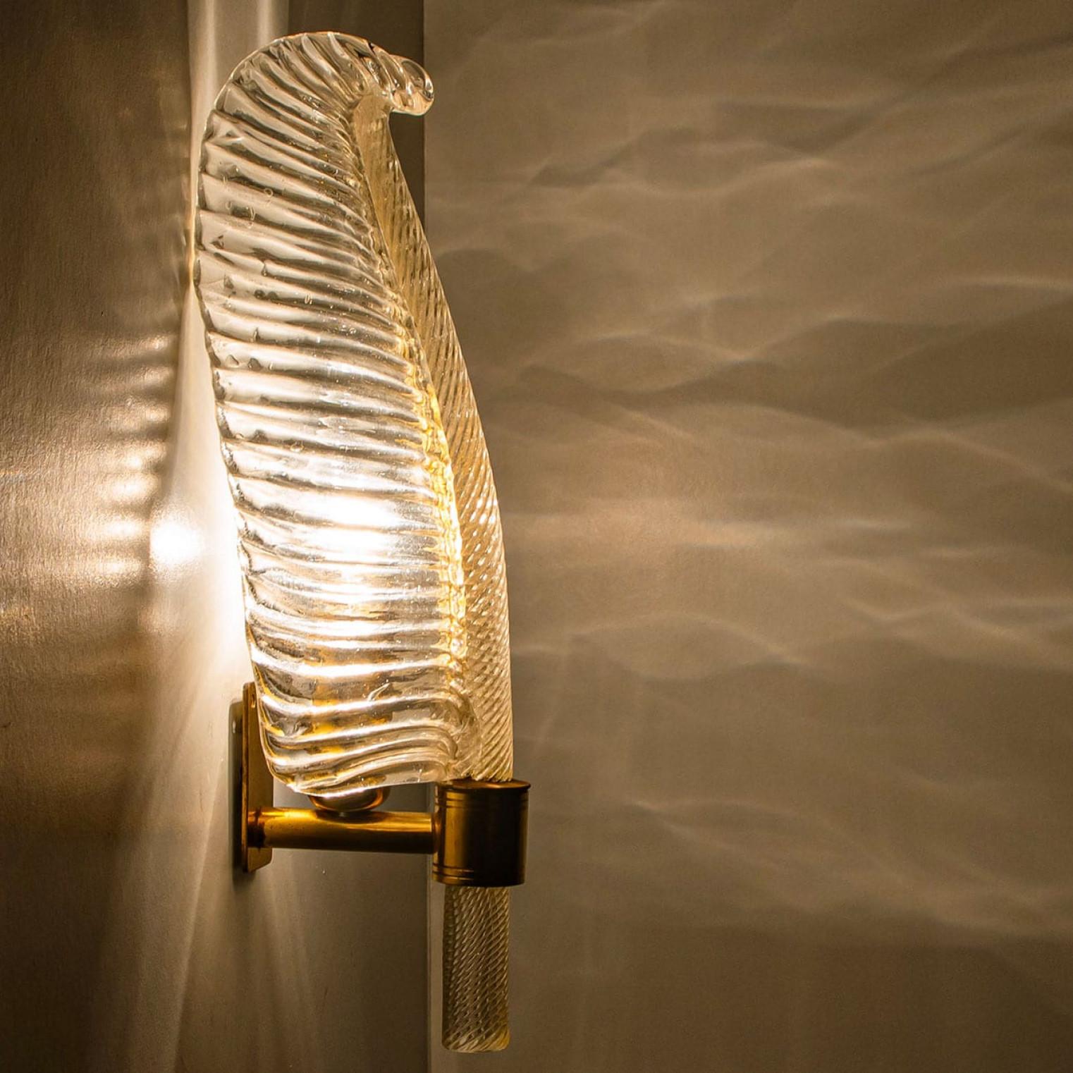 1 of the 10 Wall Sconces Barovier & Toso Glass and Brass Leaves, Italy 1970 For Sale 9