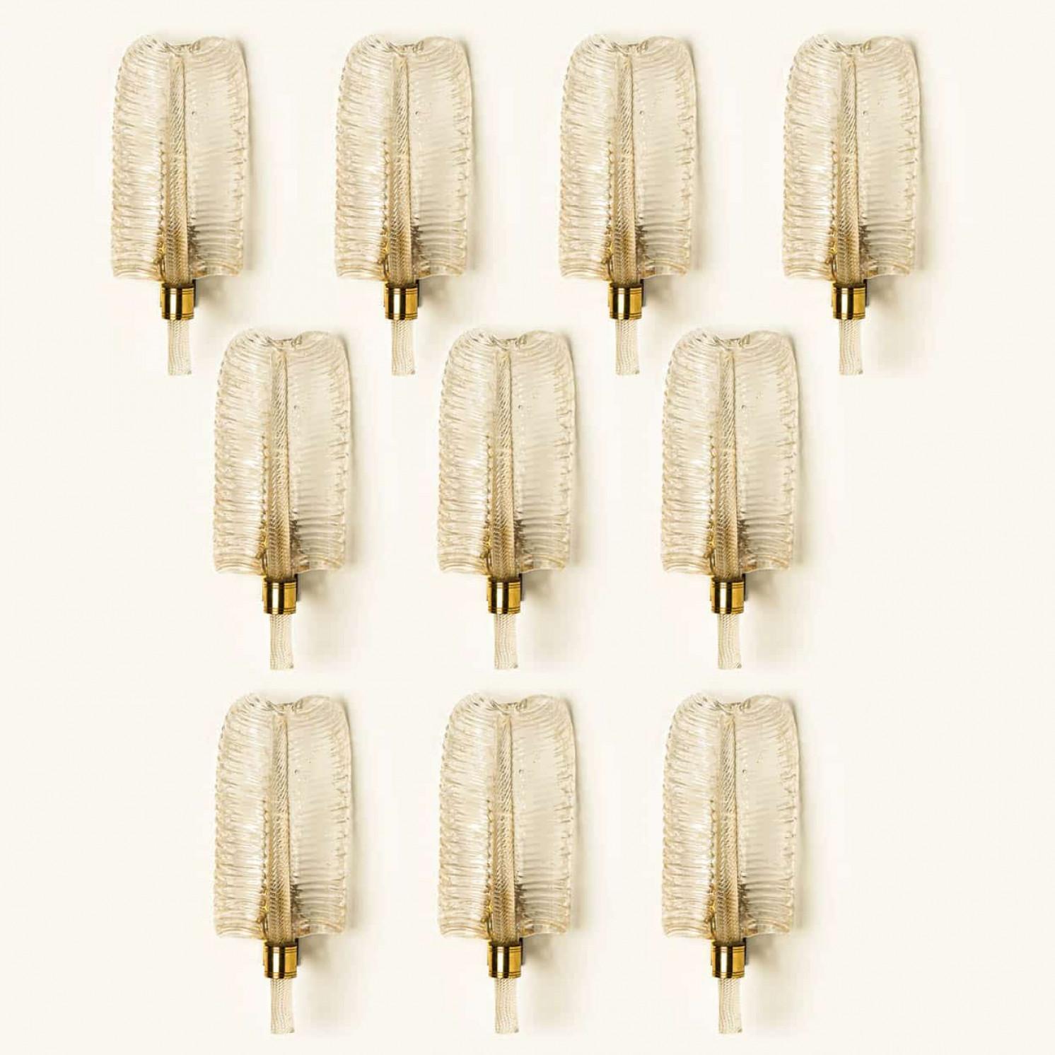 1 der 10 Wandleuchter Barovier & Toso aus Glas und Messingblättern, Italien 1970 (Moderne der Mitte des Jahrhunderts) im Angebot