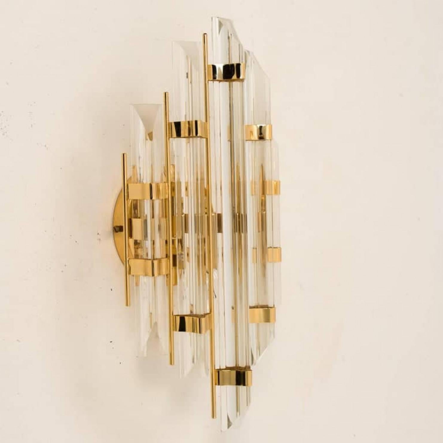 1 of the 11 Venini Style Murano Glass and Gold-Plated Sconces, Italy For Sale 2