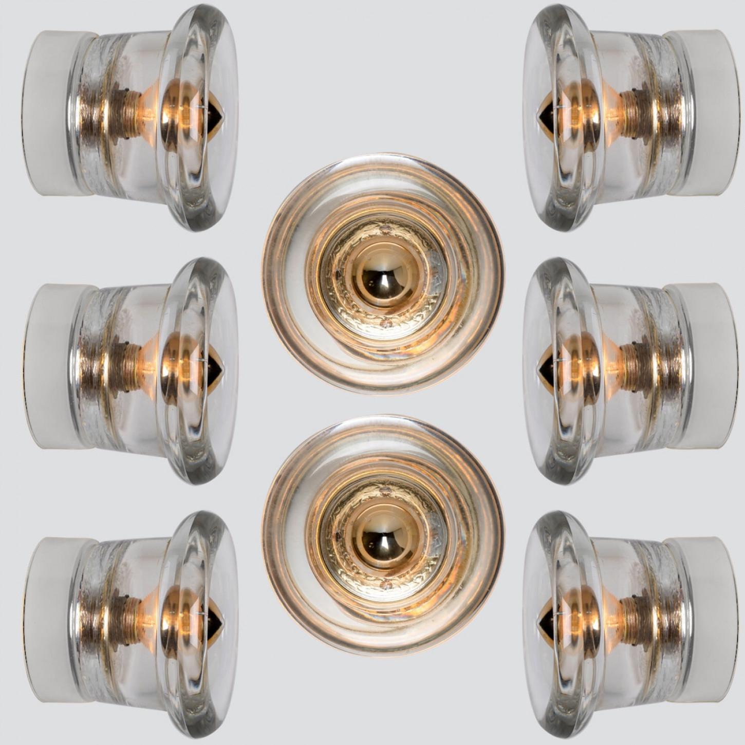 1 des 12 appliques murales/montures encastrées en verre chromé de Cosack Leuchten, 1970 Bon état à Rijssen, NL